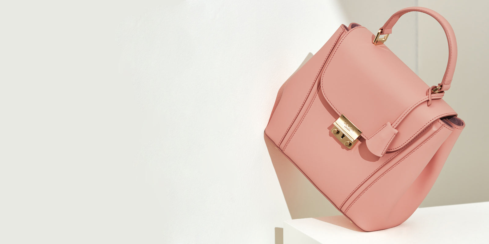 VALENTINE'S DAY CURATION