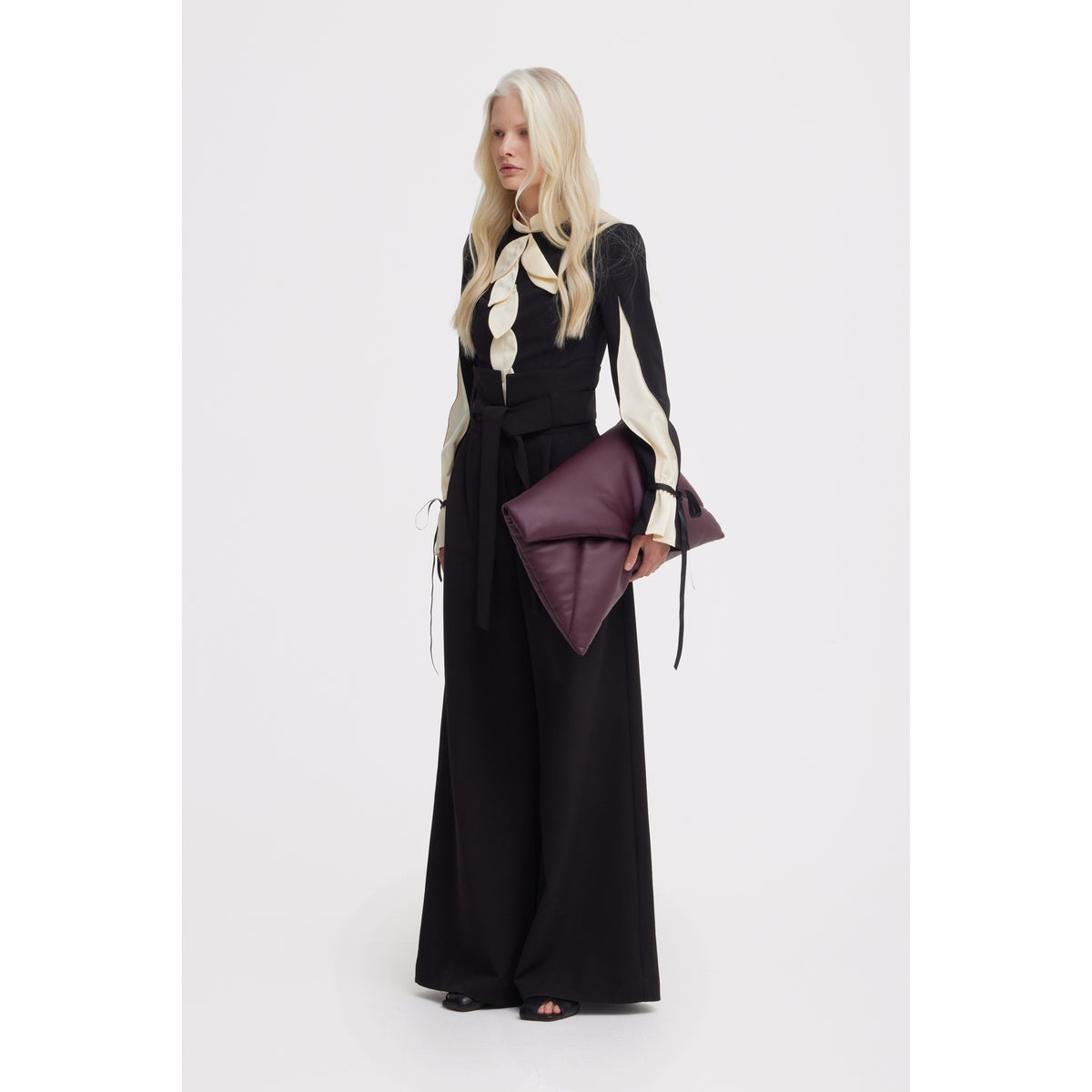 Elegant Fitted Blouse - Black