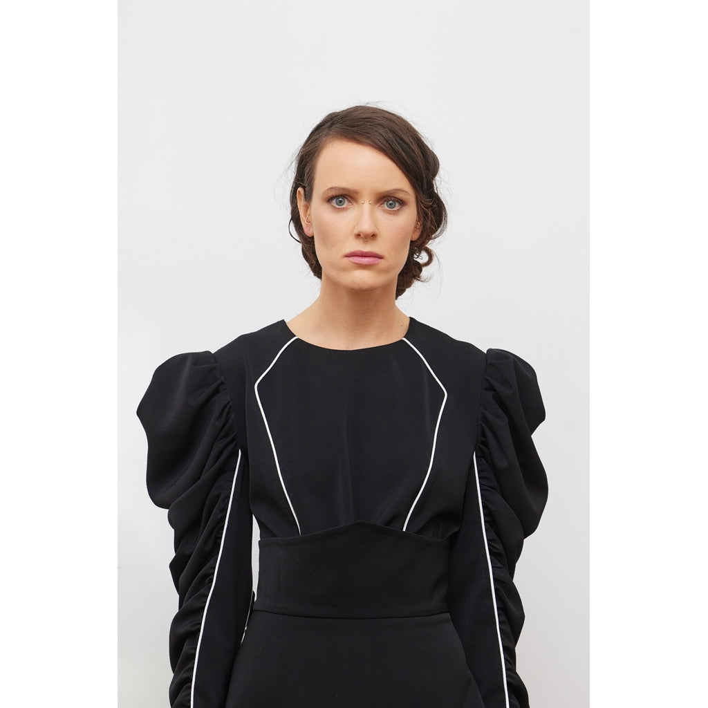 Black Top With Voluminous Sleeves | Black