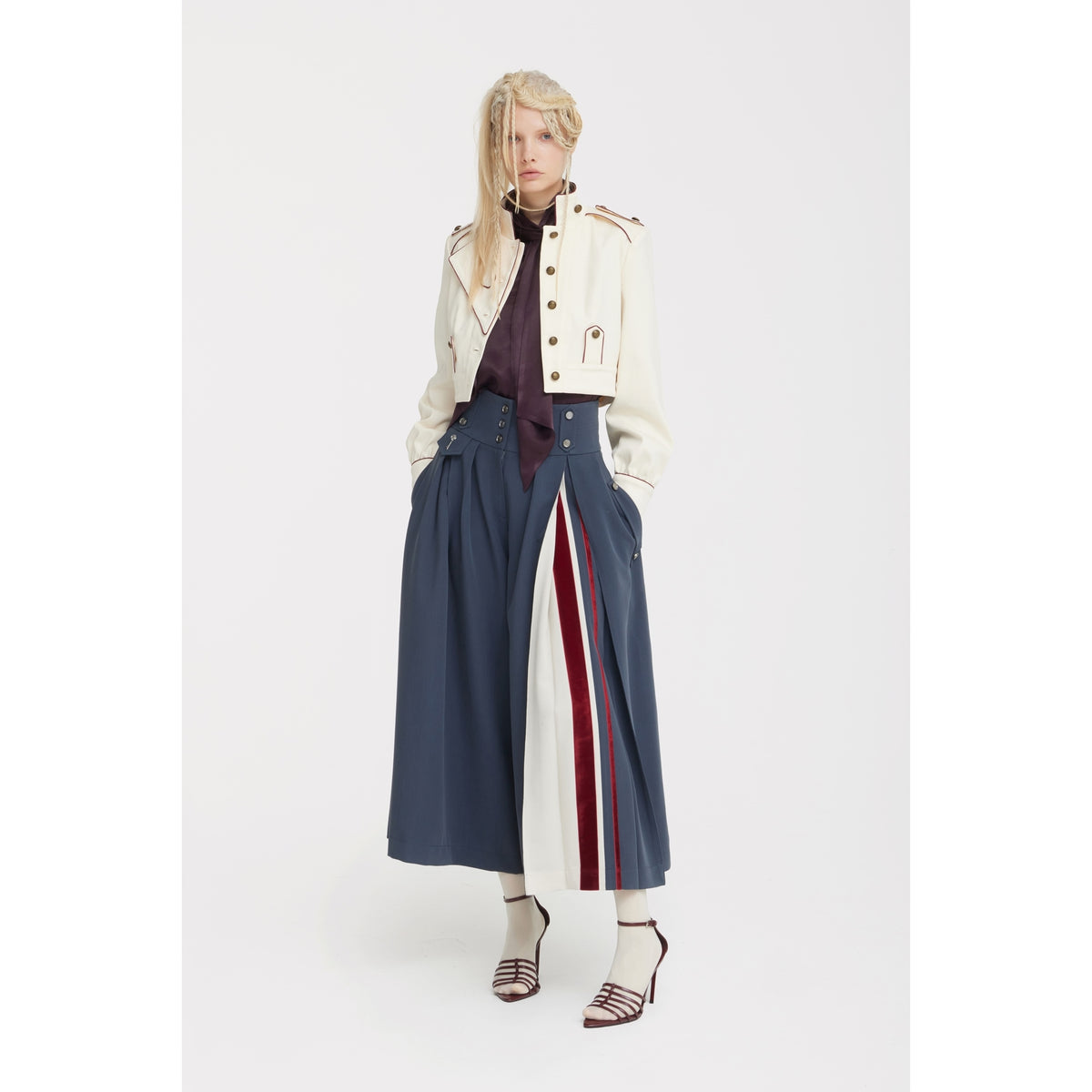 JULIA ALLERT blue grey cropped wide-leg culottes, full-length walking look, buy at DOORS NYC
