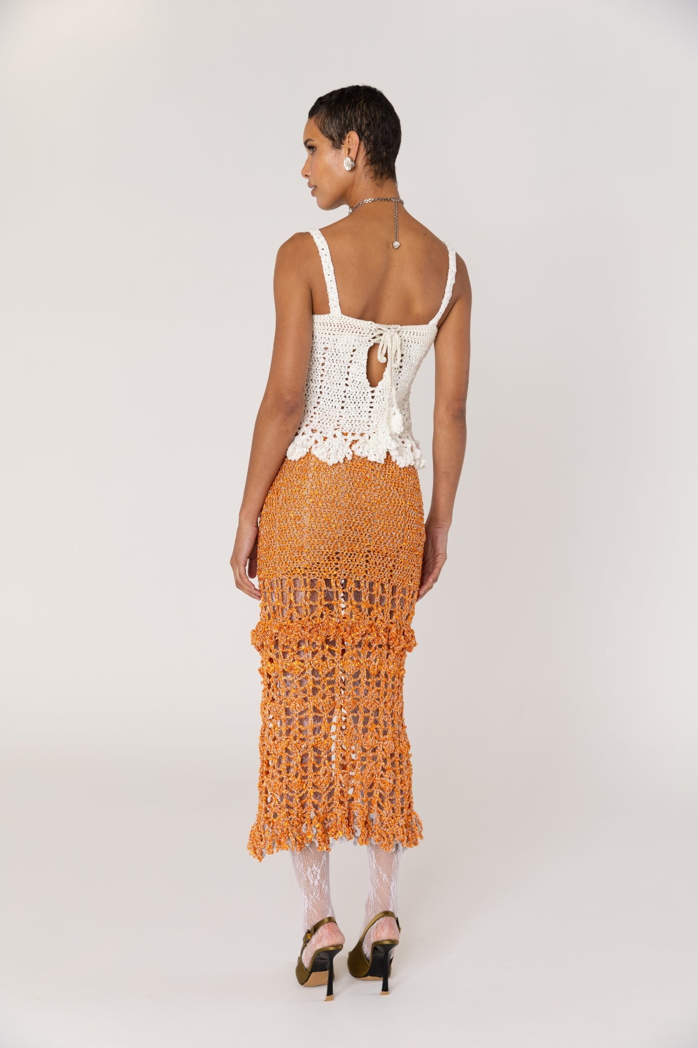 ANDREEVA - Chrysanthemum Handmade Crochet Top | White