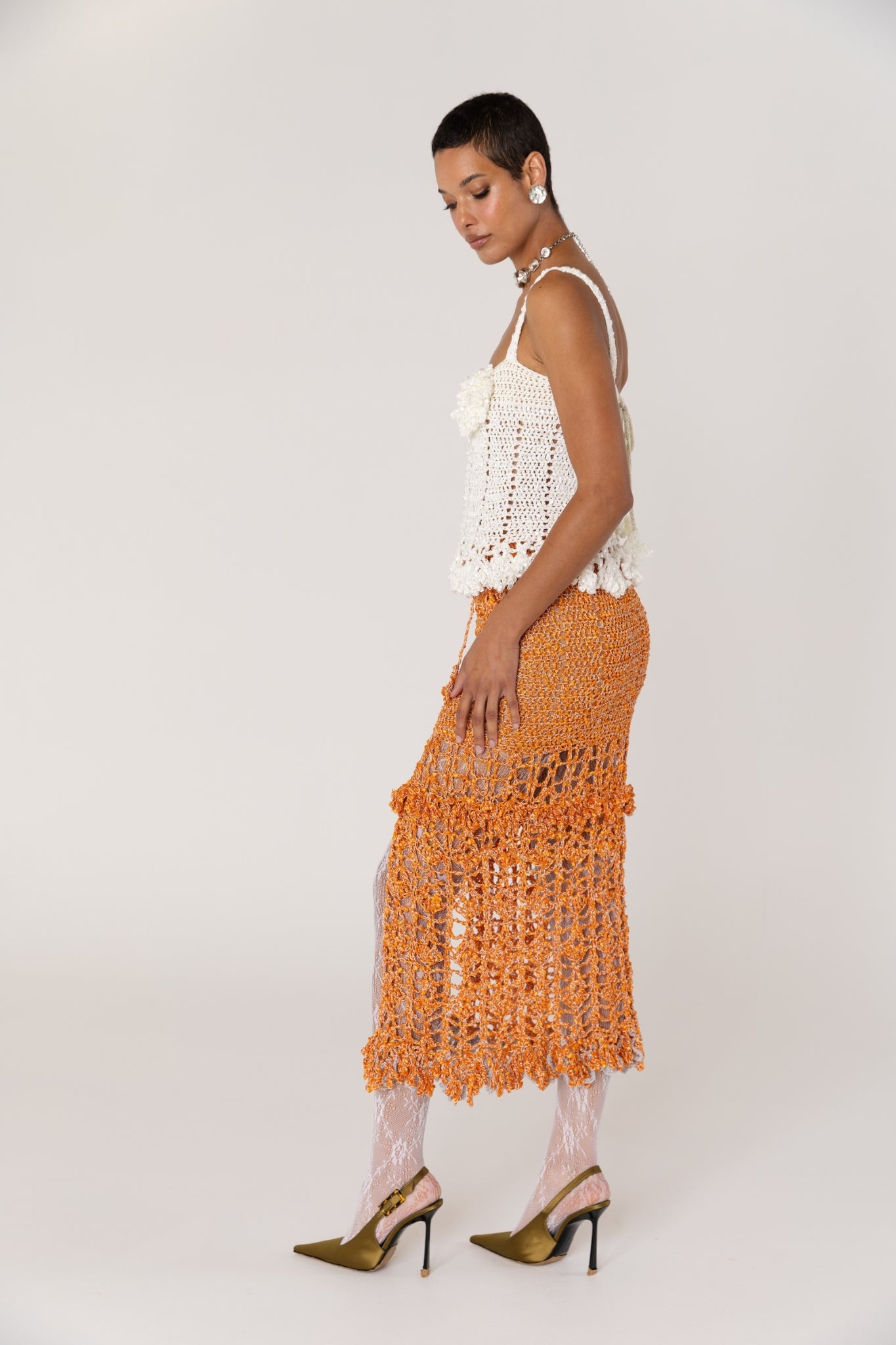 ANDREEVA - Chrysanthemum Handmade Crochet Top | White