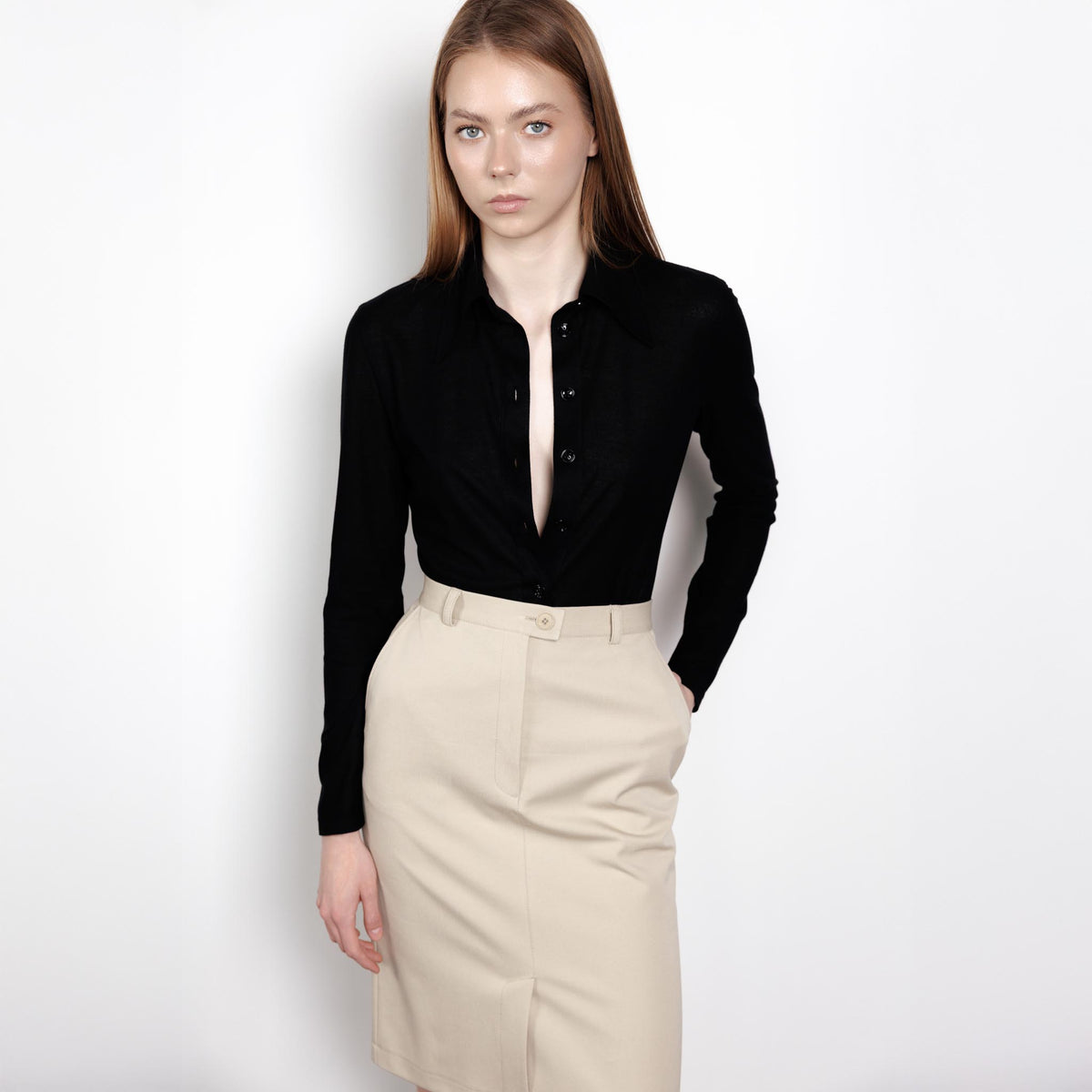 Fitted Knitted Button-Up Black Blouse