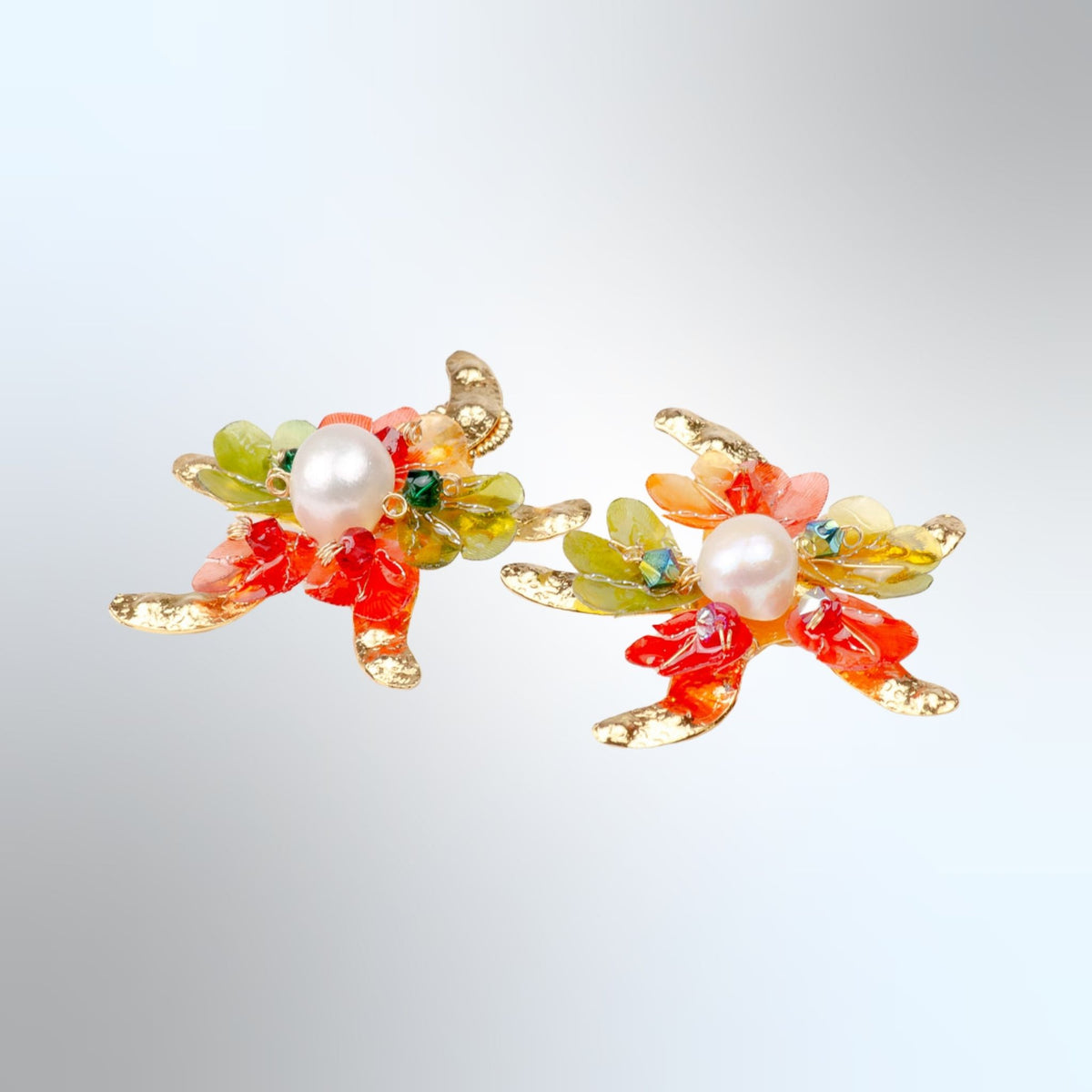 Starfish earring laying flat design by Alma Dos Mares