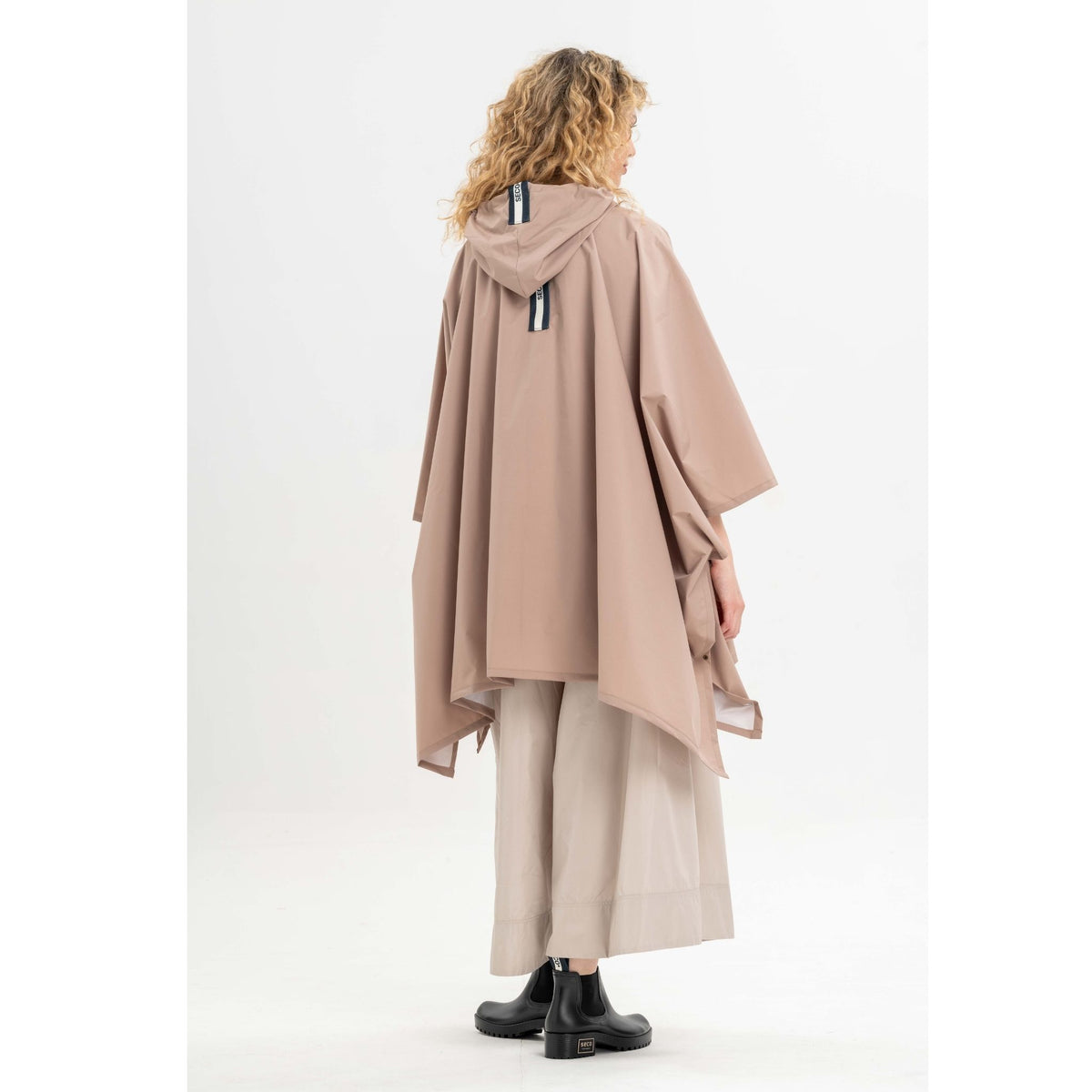 Beige Cape Dubai