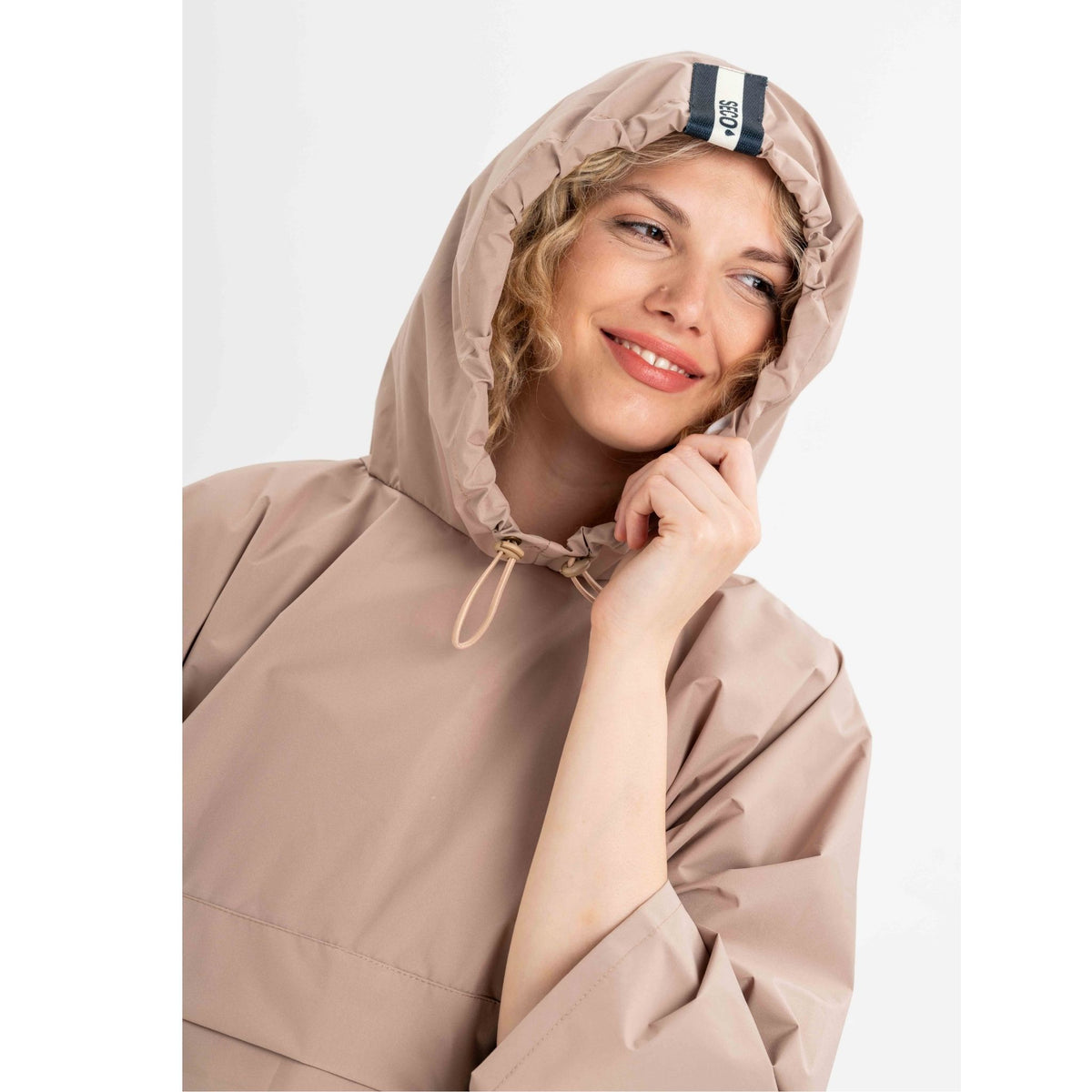 Beige Cape Dubai