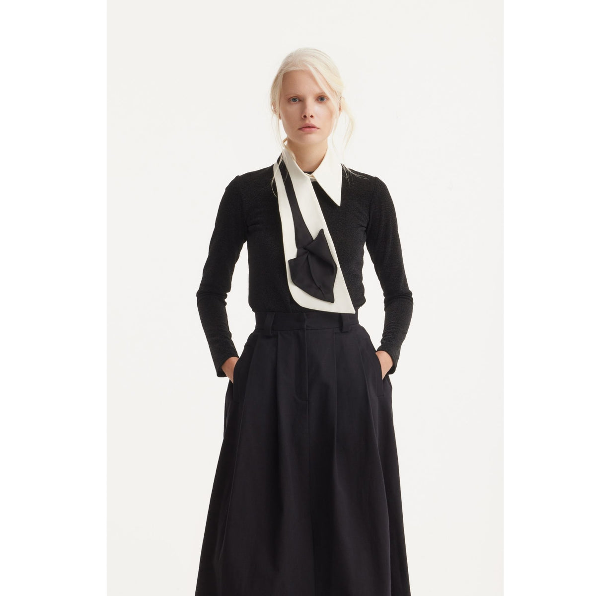 Detachable Shirt Collar With Sculptural Tie | White