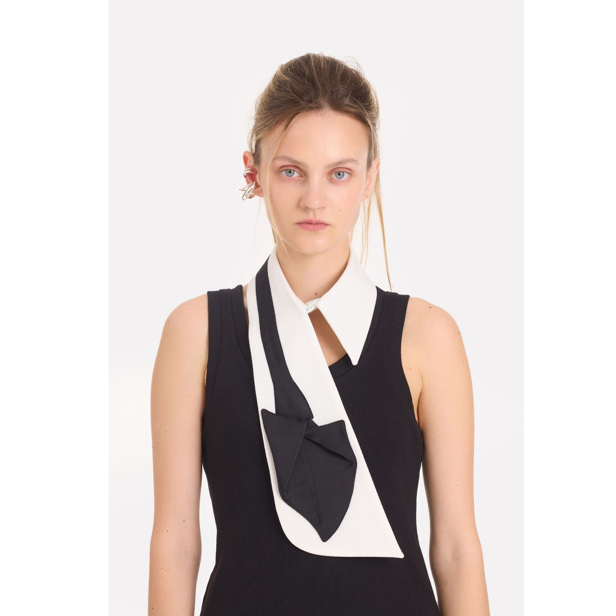 Detachable Shirt Collar With Sculptural Tie | White
