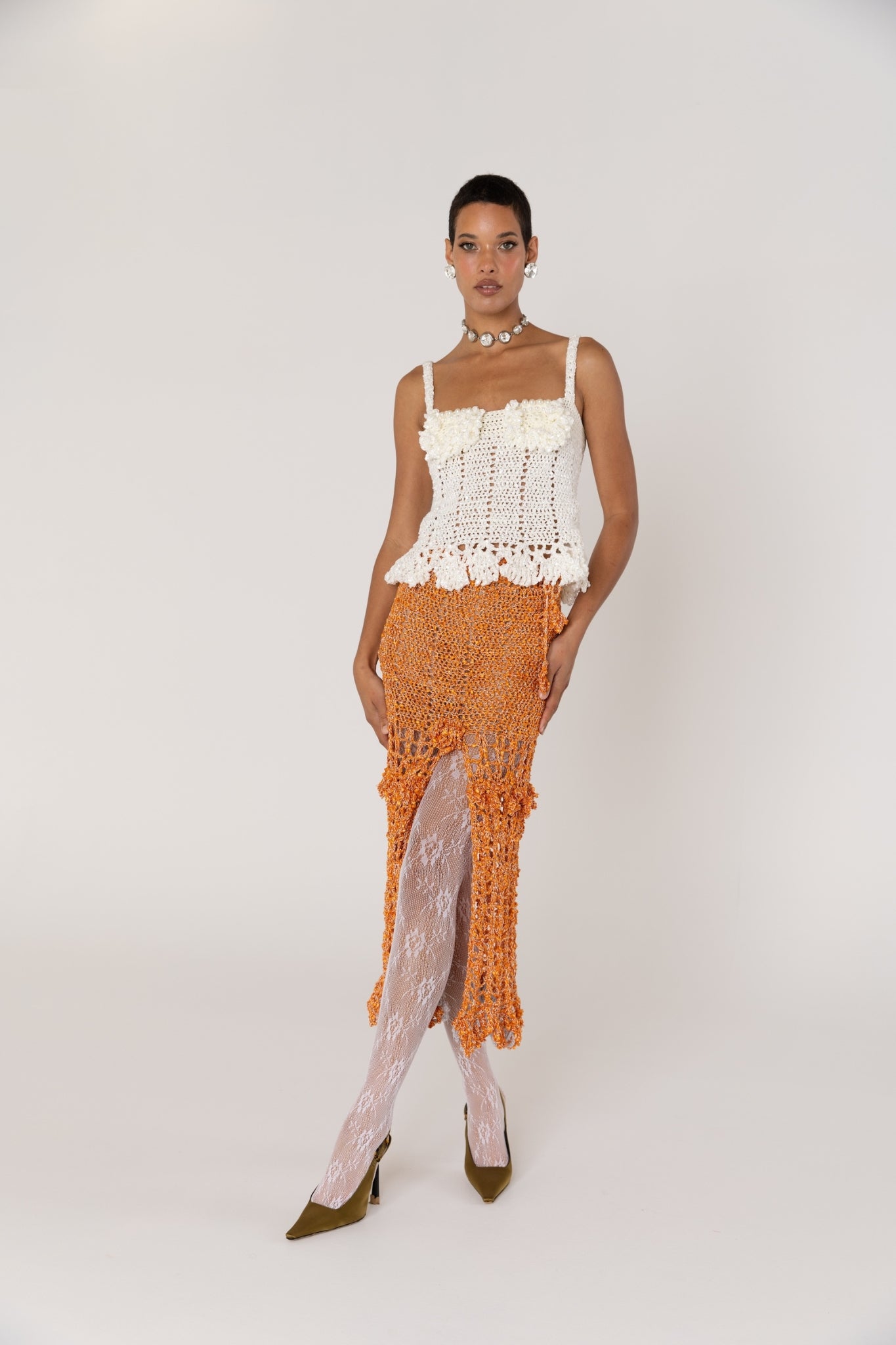 ANDREEVA - Chrysanthemum Handmade Crochet Top | White