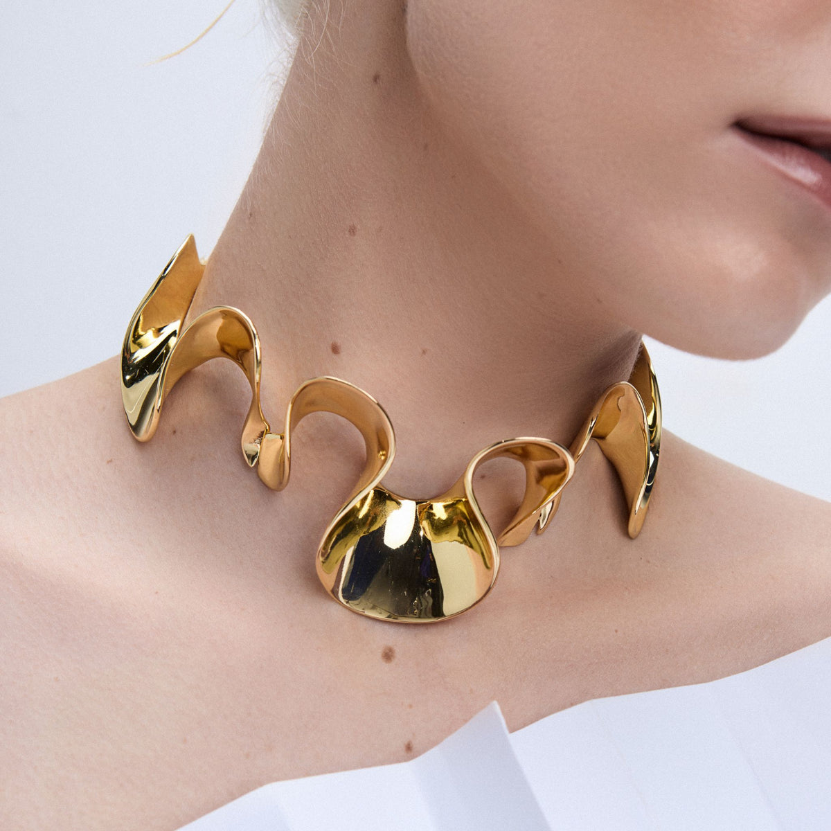 Gold Savana Choker - Babado Collection