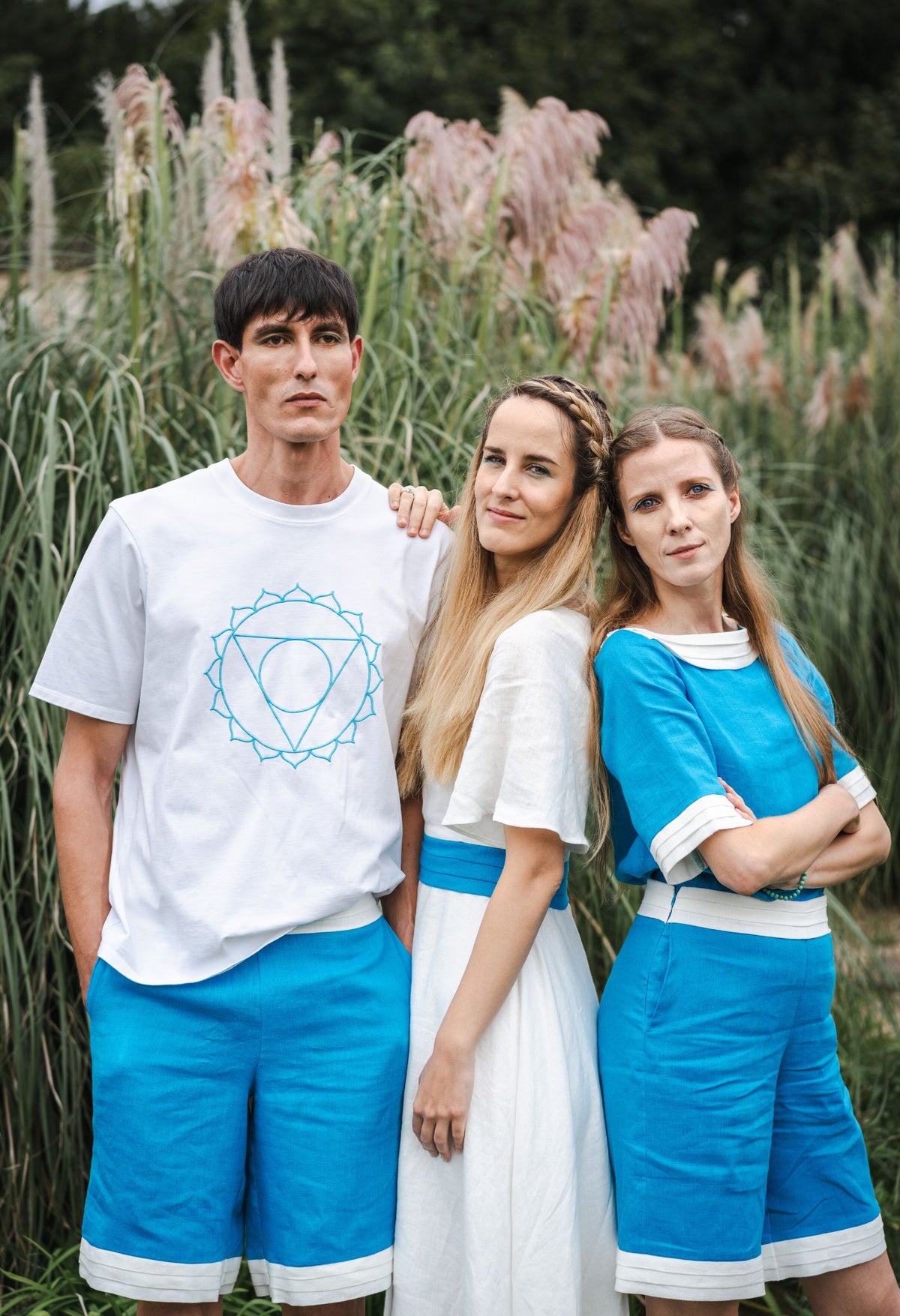 Turquoise Linen Boat Neck Top with White Trim