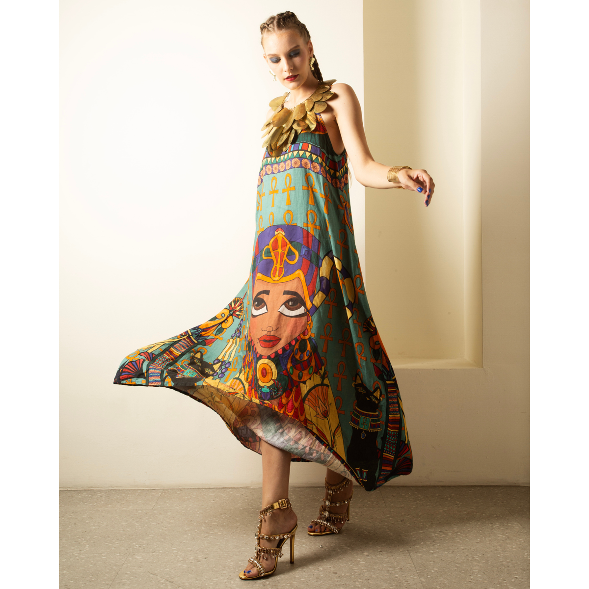 Flowing Sleeveless Maxi Dress