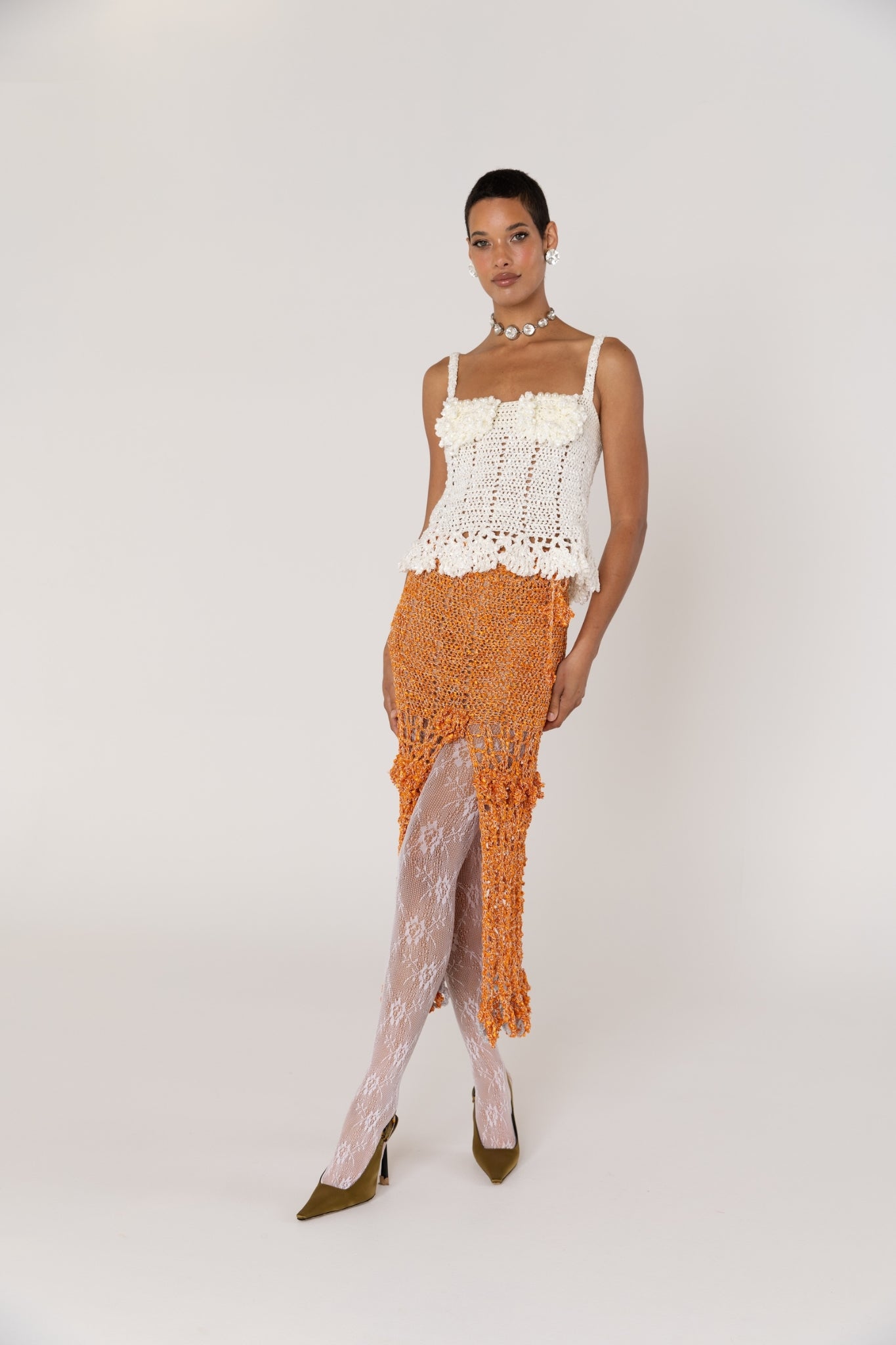 ANDREEVA - Chrysanthemum Handmade Crochet Top | White