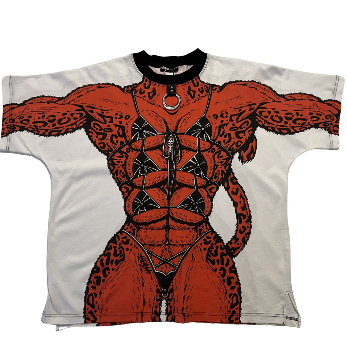 White Graphic Oversized T-Shirt x HESTAVERSE x LADYGUNN