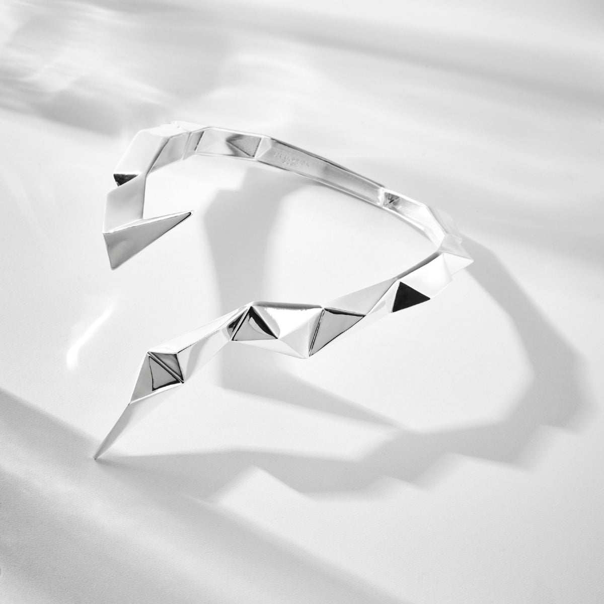 Silver Prisma Choker - Faces Collection