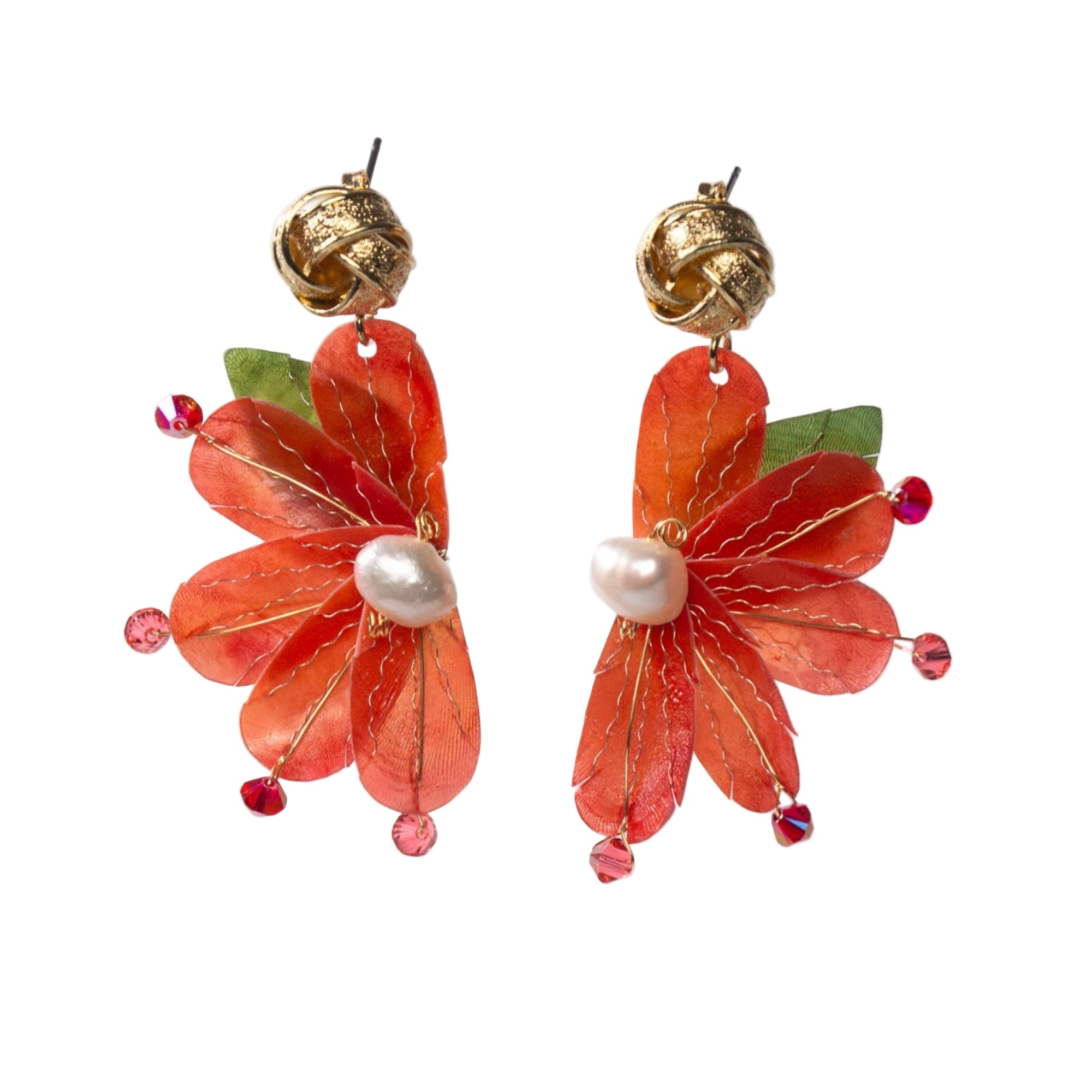 Daily Daisies earrings  designed by Alma Dos Mares in different colors