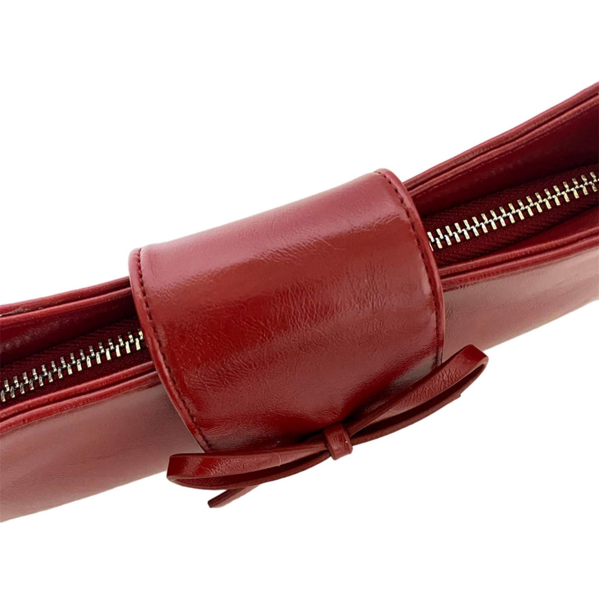 TTMAB -Fishnet Stockings Bow Baguette Bag | Red, buy at DOORS NYC