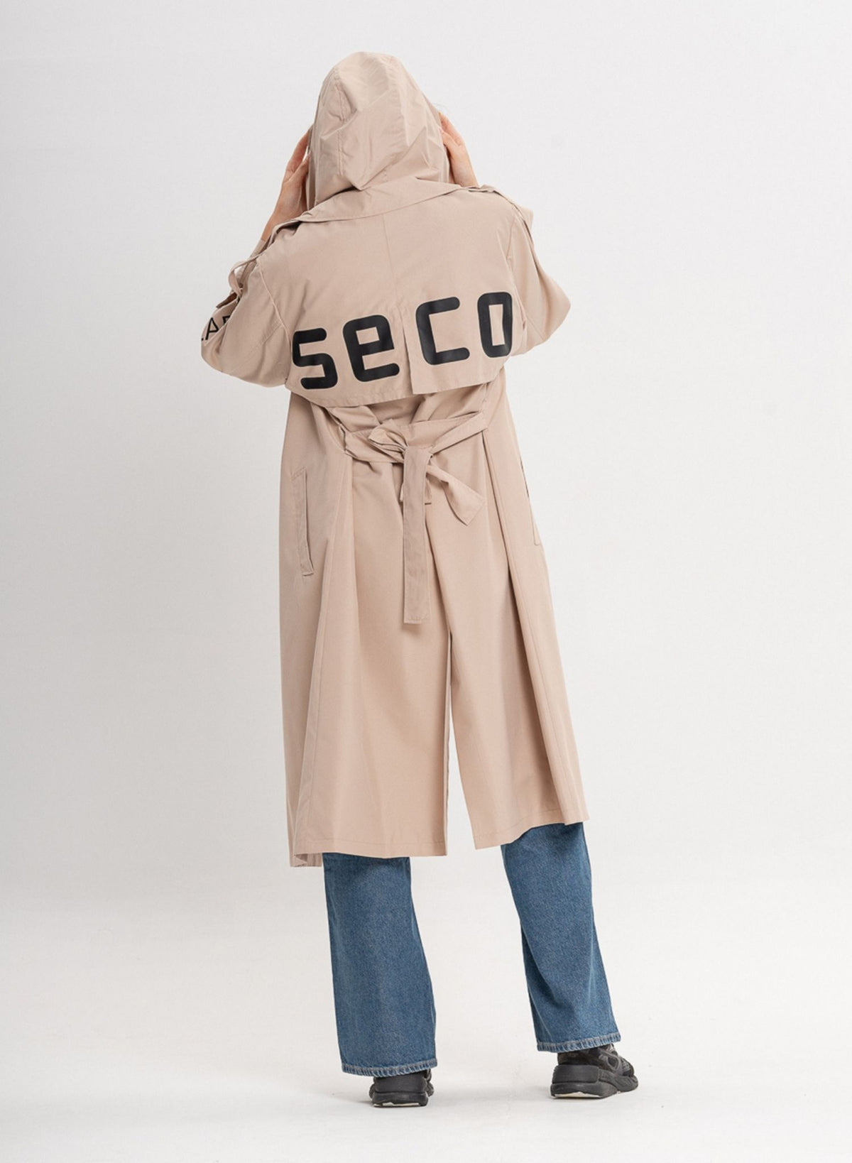 SECO - Bronx Trench Coat | Beige, buy at DOORS NYC