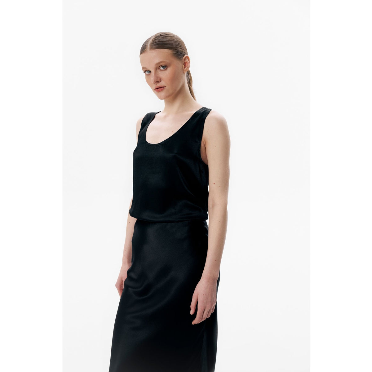 Black LUNA Top