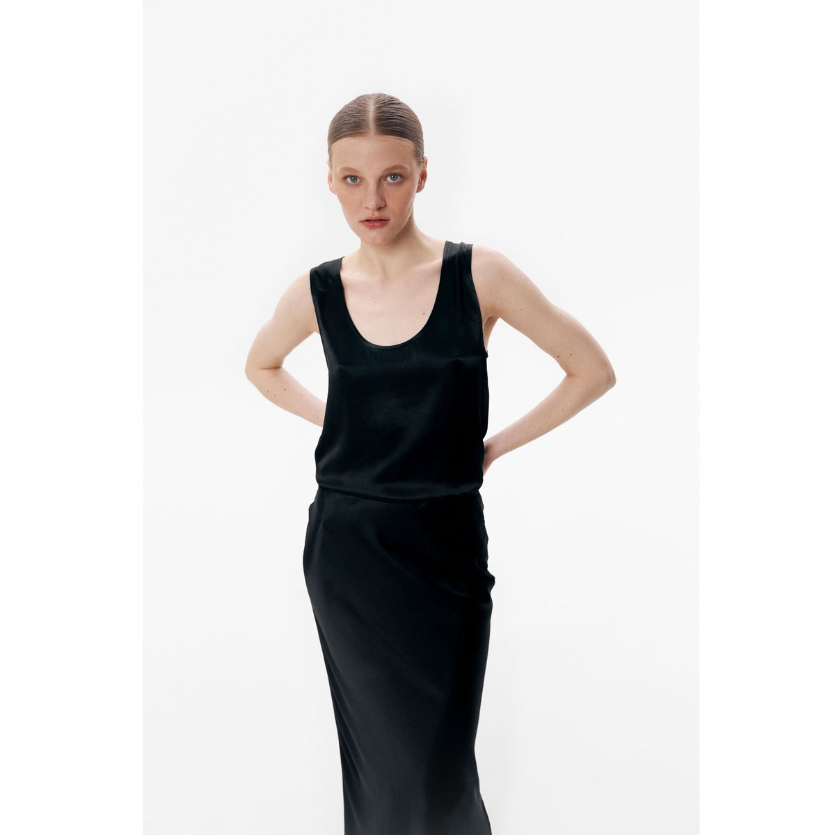 Black LUNA Top
