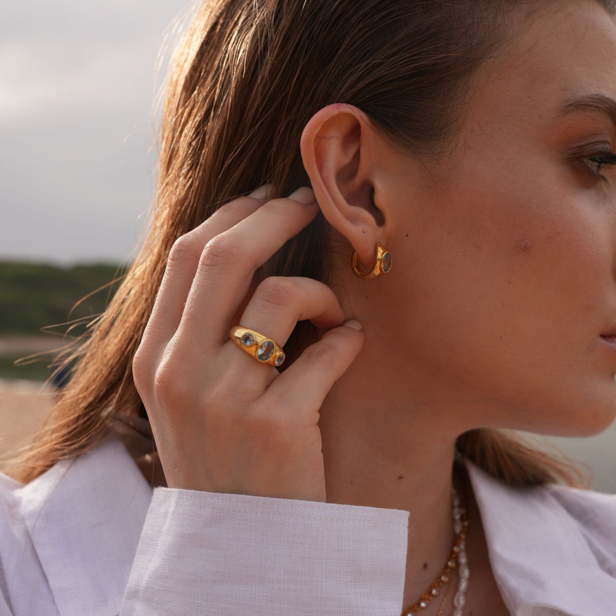 LINYA JEWELRY - Blue Stone Signet Ring, buy at DOORS NYC