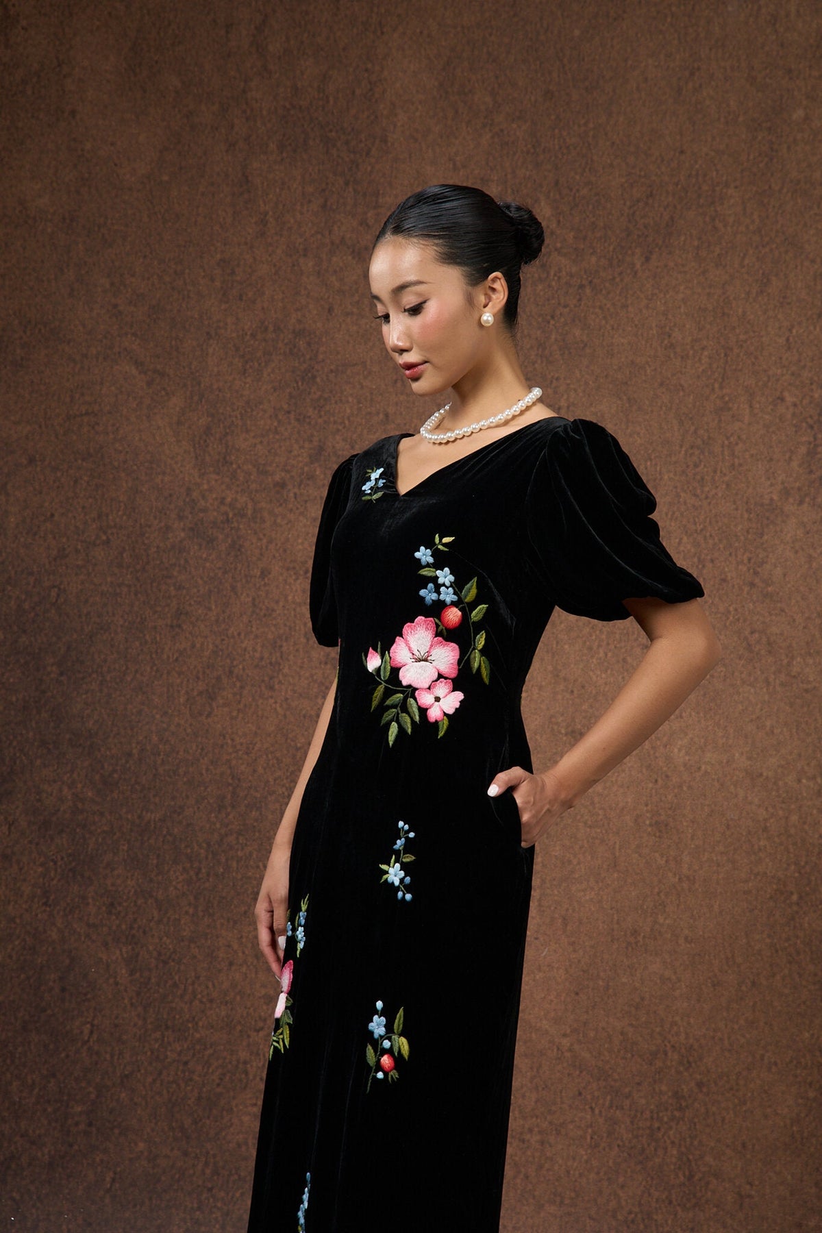 SILK &amp; BEARS Florence black velvet maxi dress with V neckline and puff sleeves, styled look, women's winter wedding guest dress, buy at DOORS NYC