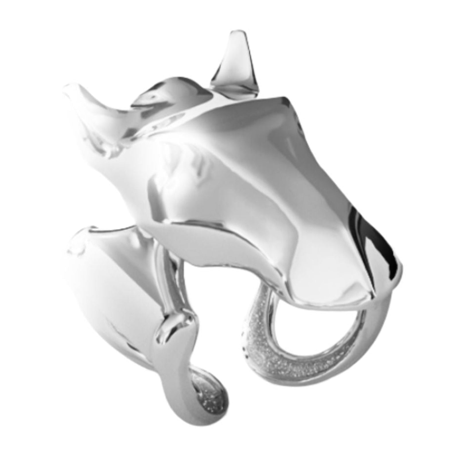 The Silver Equestre Ring from ANNA PRATA’s Doma II Collection features a sleek, stylized horse head design with smooth silver surfaces—a refined piece of horse jewelry that elegantly symbolizes strength and grace.