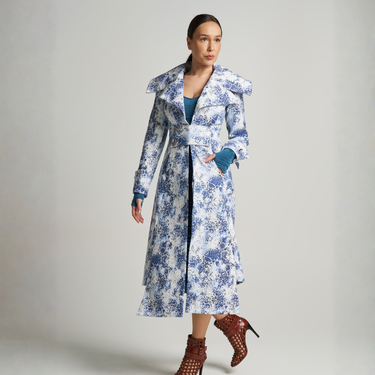 LIZ SKORSIS - Eliza Tailored Jacket – Blue, PR Sample at DOORS NYC PR showroom