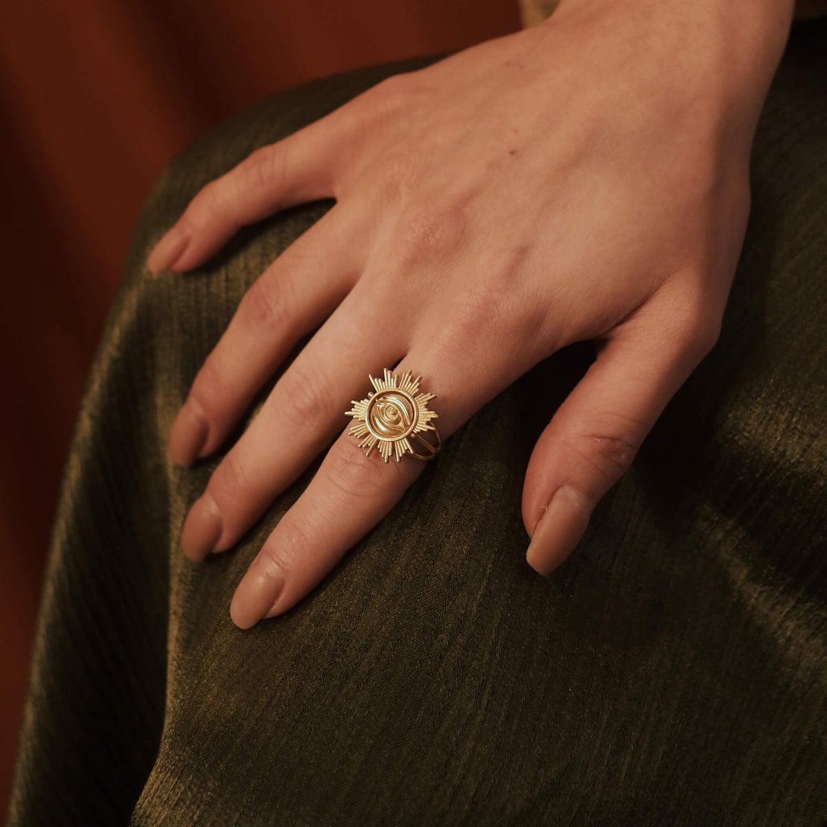 Eye Flip Ring | Gold