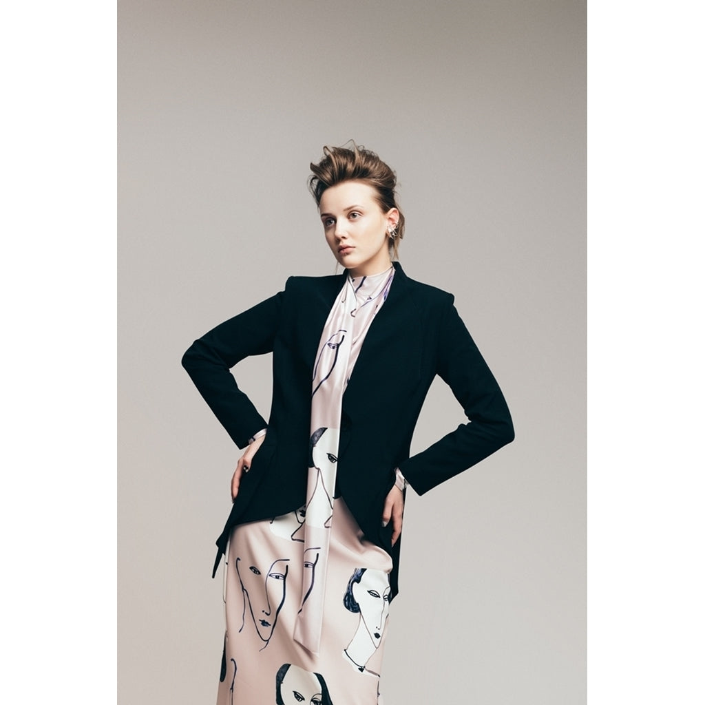 Blazer With Curved Hem | Black