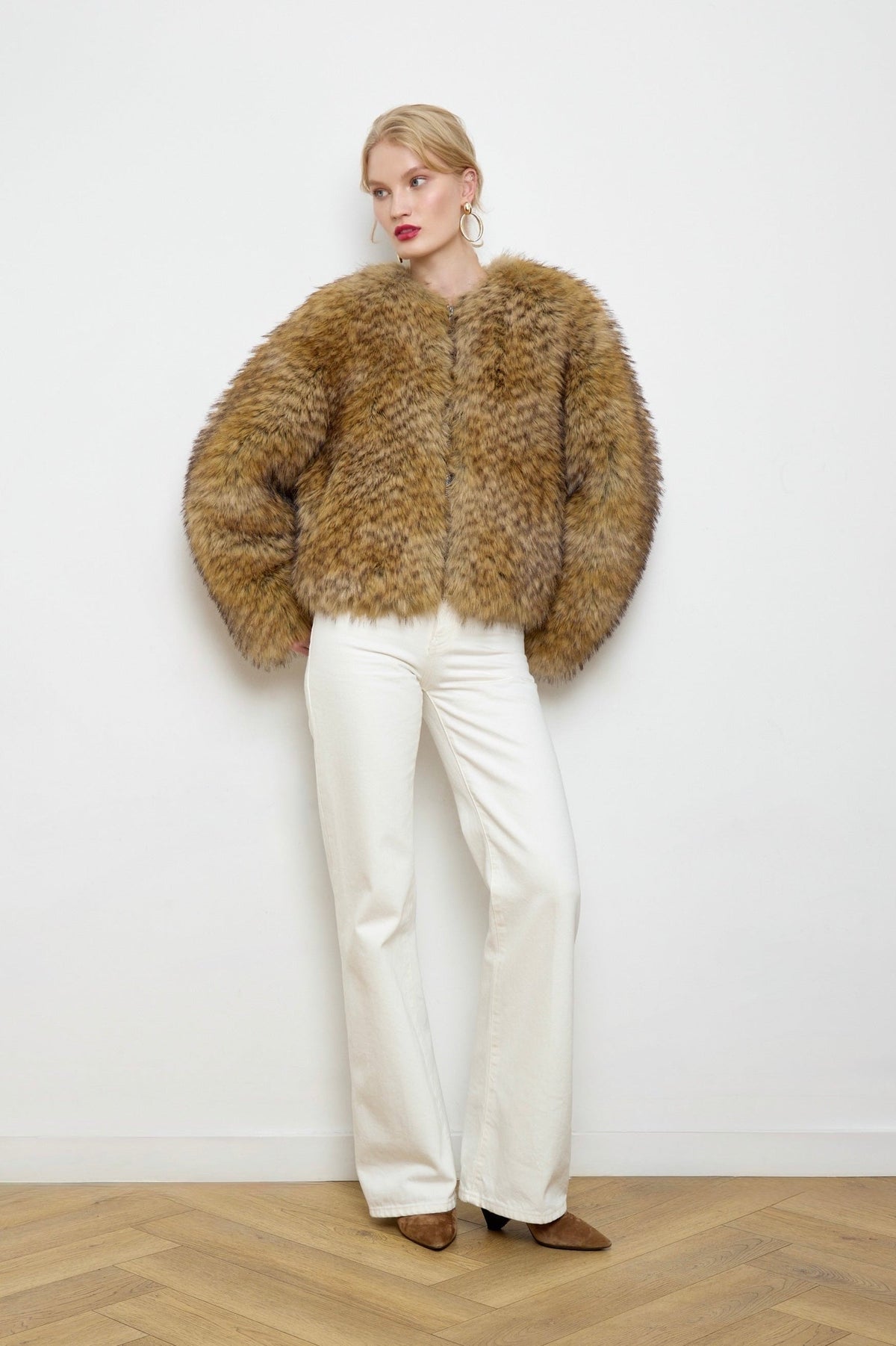 BASSIA brown faux fur bomber side view with zip closure, PR sample at DOORS NYC
