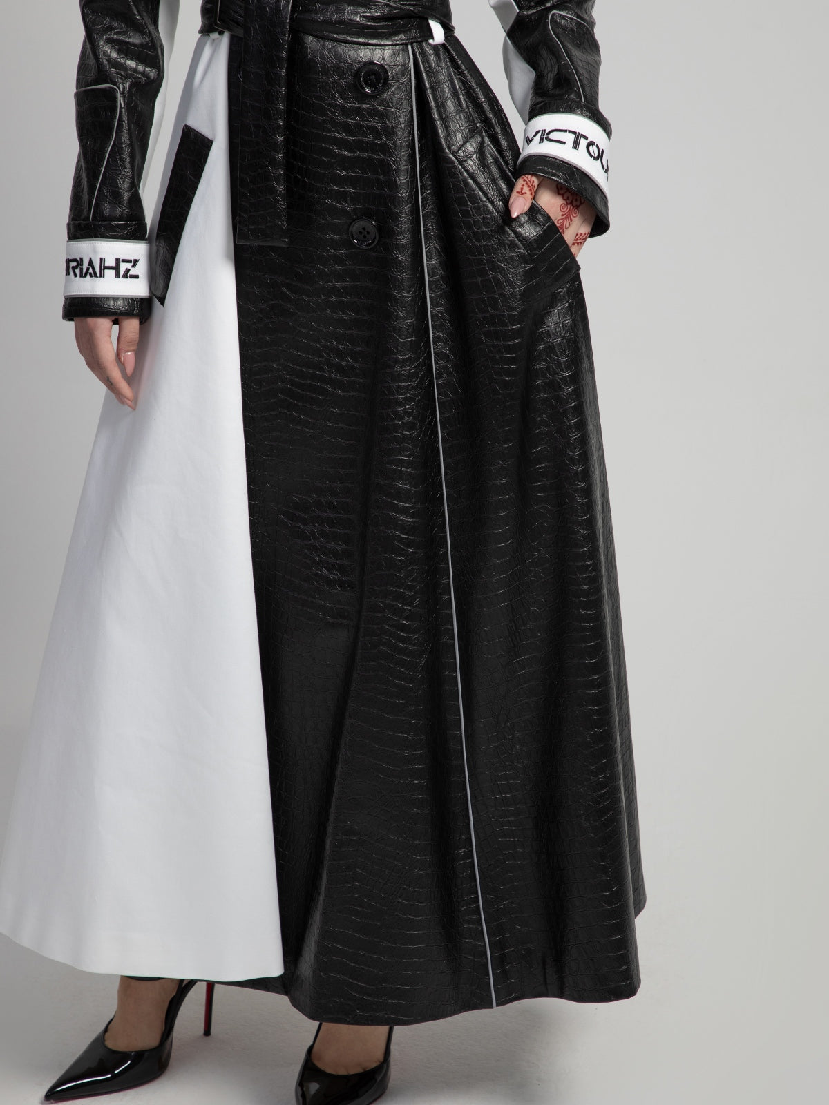 REFLECTIVE BLACK&amp;WHITE TRENCH Coat