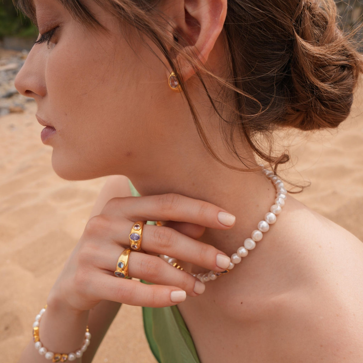 LINYA JEWELRY - Lilac Stone Signet Ring, buy at DOORS NYC