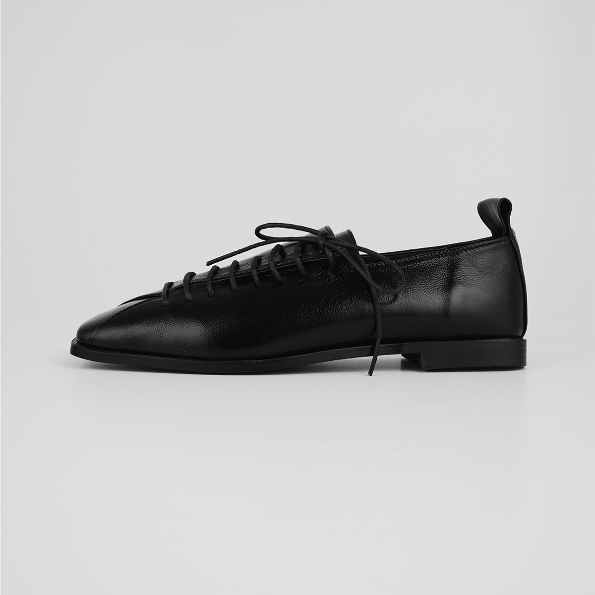 Black Leather Lace-Up Square Toe Shoes with Diagonal Design