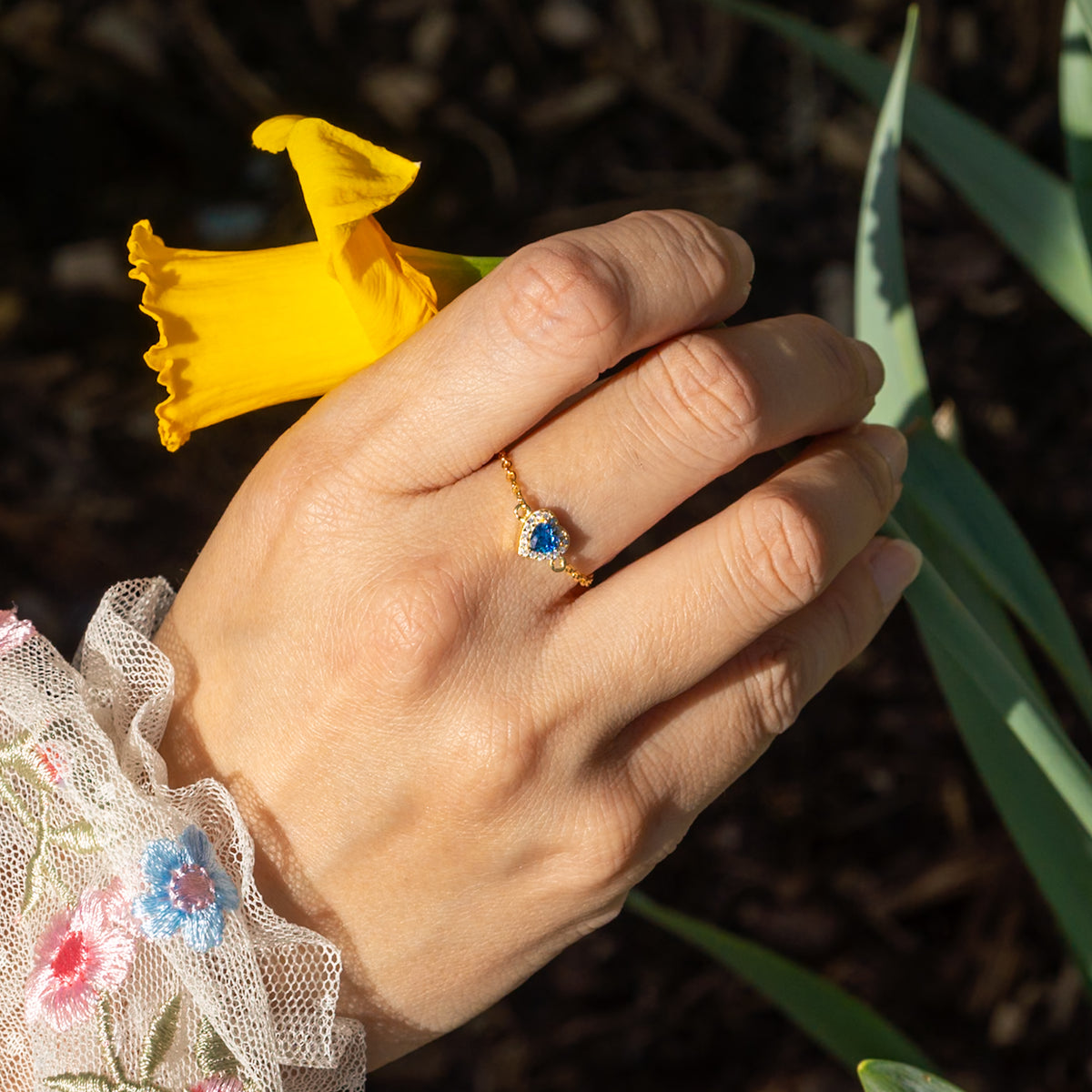 WJY STUDIO - Sapphire Heart Birthstone Gold Zipper Ring, buy at DOORS NYC