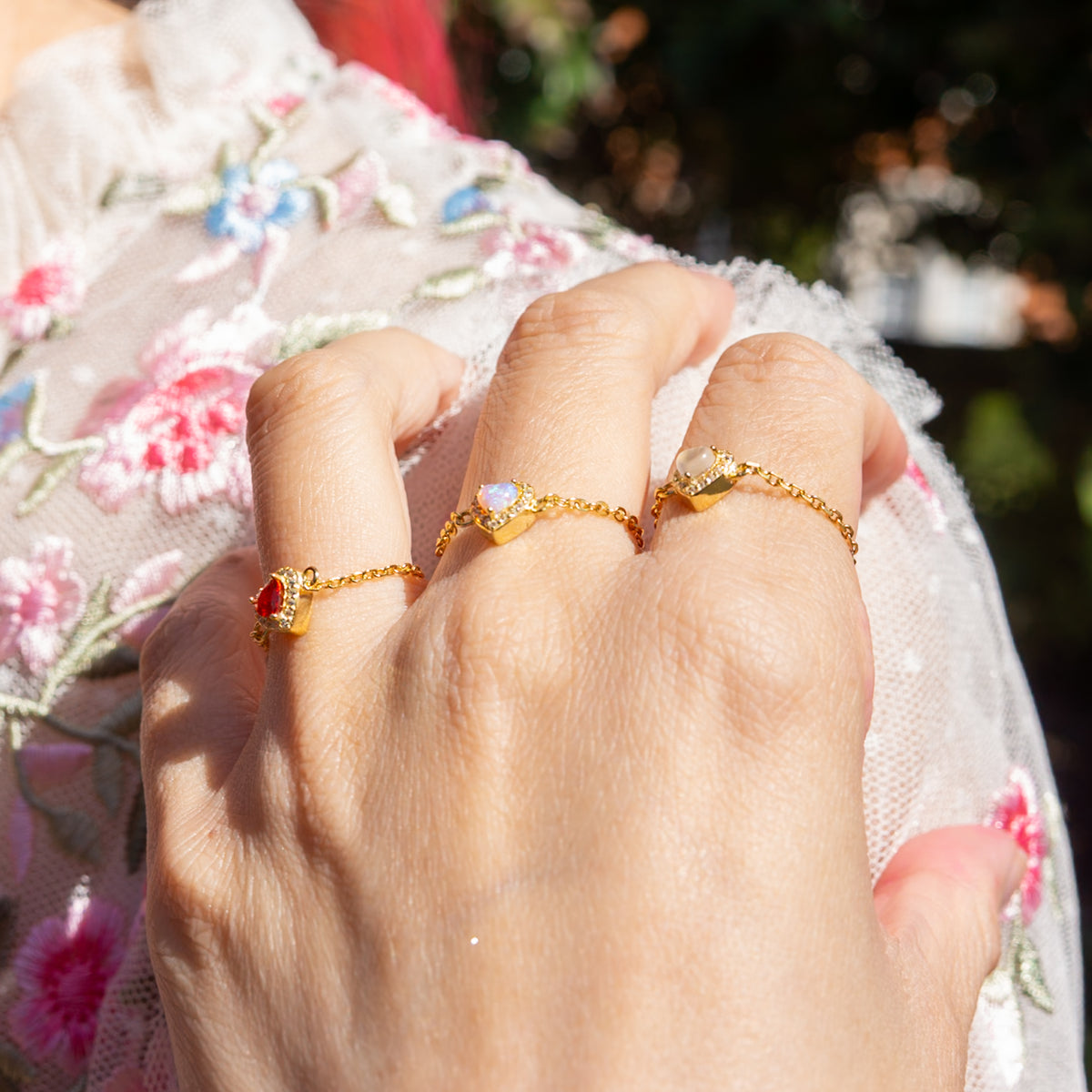 WJY STUDIO - Ruby Heart Birthstone Gold Zipper Ring, buy at DOORS NYC