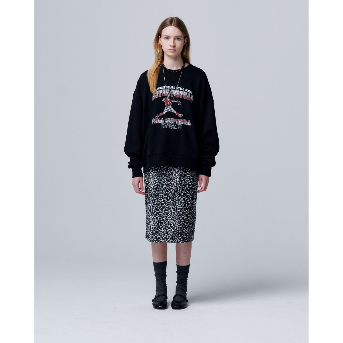 Vintage Ball Sweatshirt with Ribbed Hem