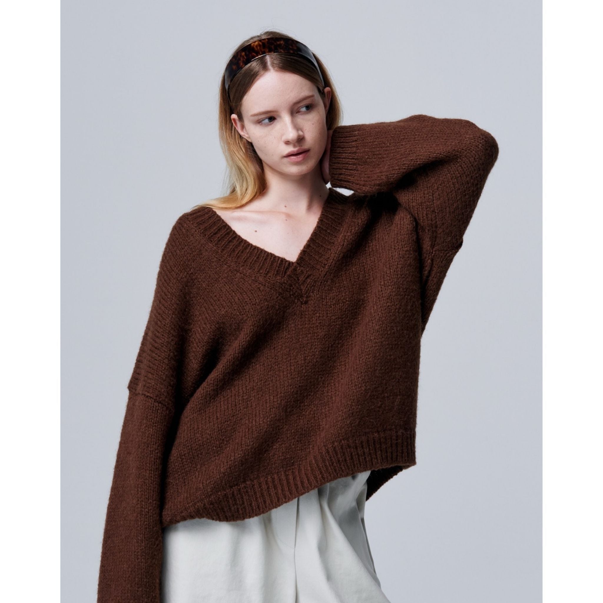 Halo Mohair Knit with V-neck and Long Sleeves