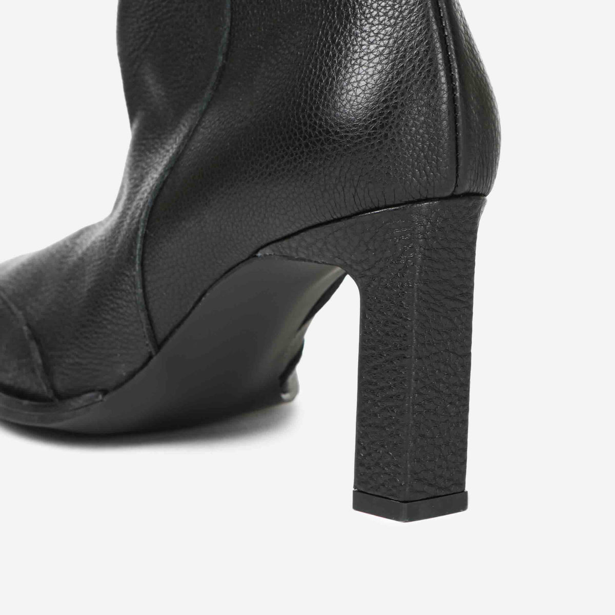 Olia Knee High Long Boots  | Black