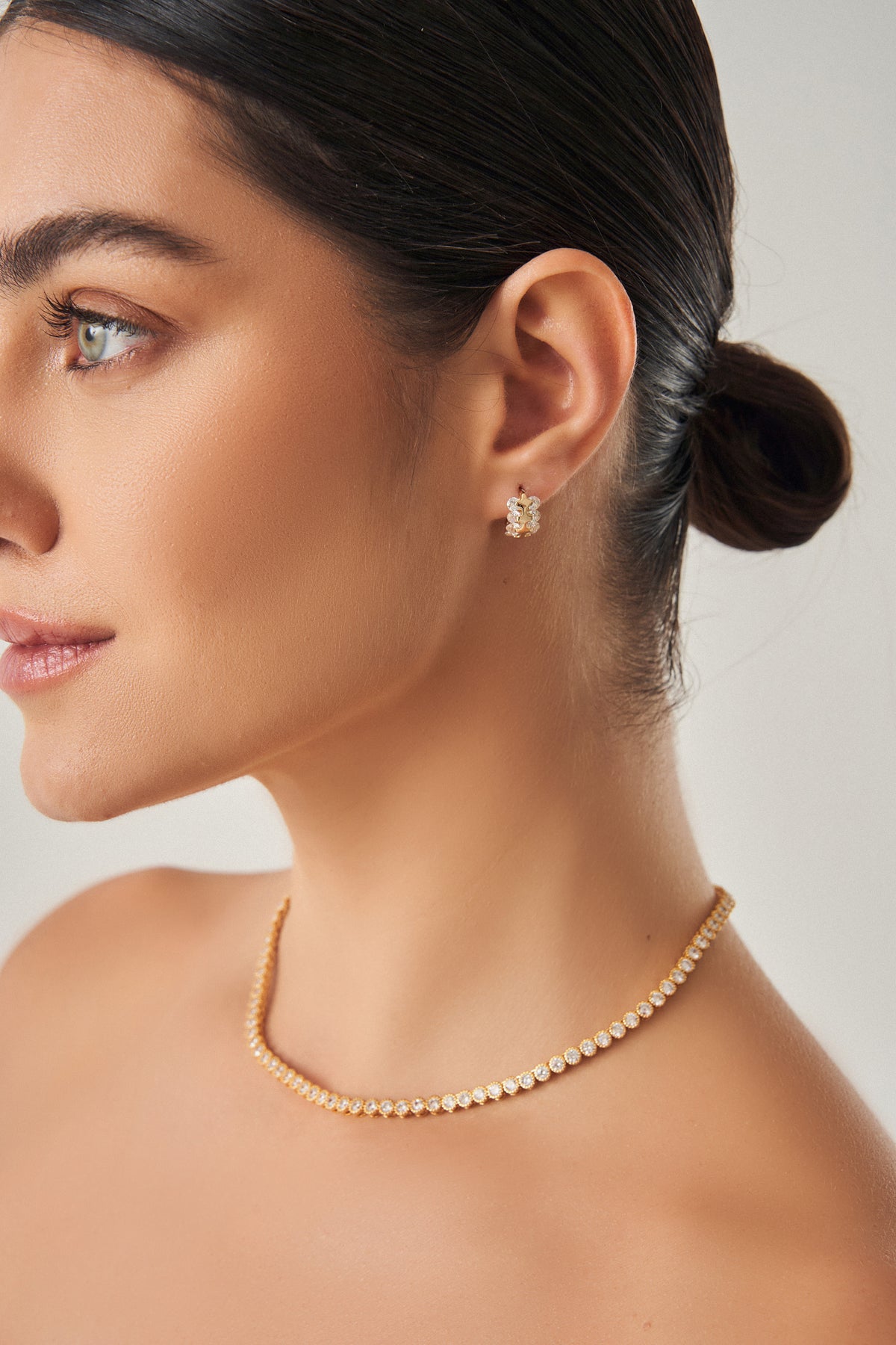 Gold Round Tennis Necklace with A7 Stones