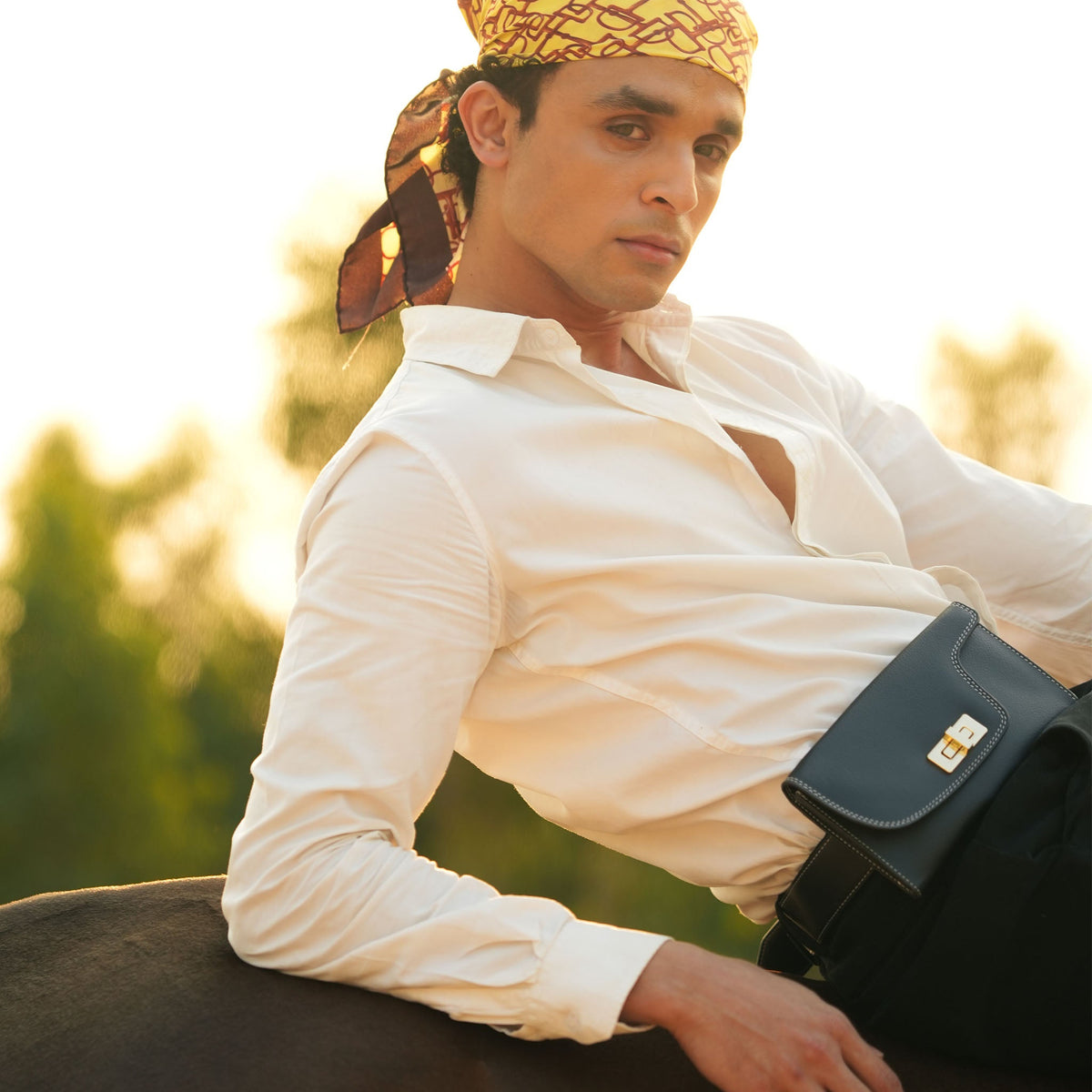 Saddle Hour Bag Black - model 2