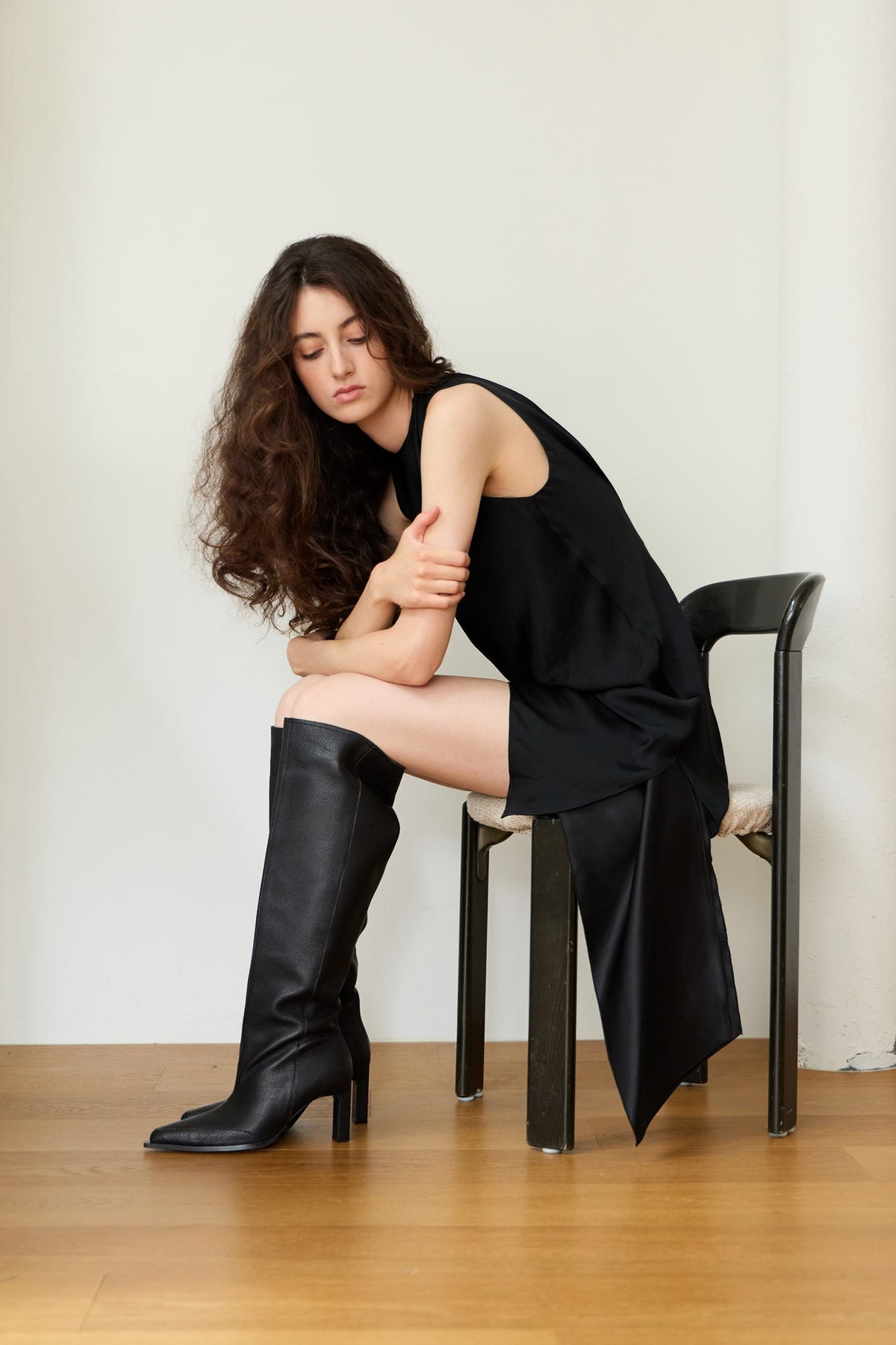 Olia Knee High Long Boots  | Black