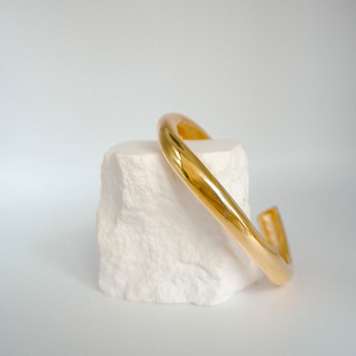 Thick Asymmetric Shiny Gold Bracelet