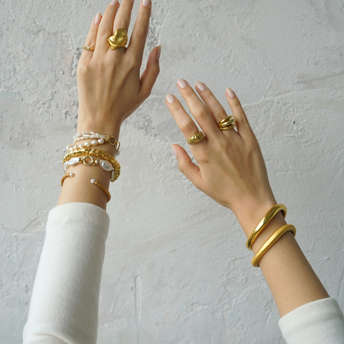 Thick Asymmetric Shiny Gold Bracelet