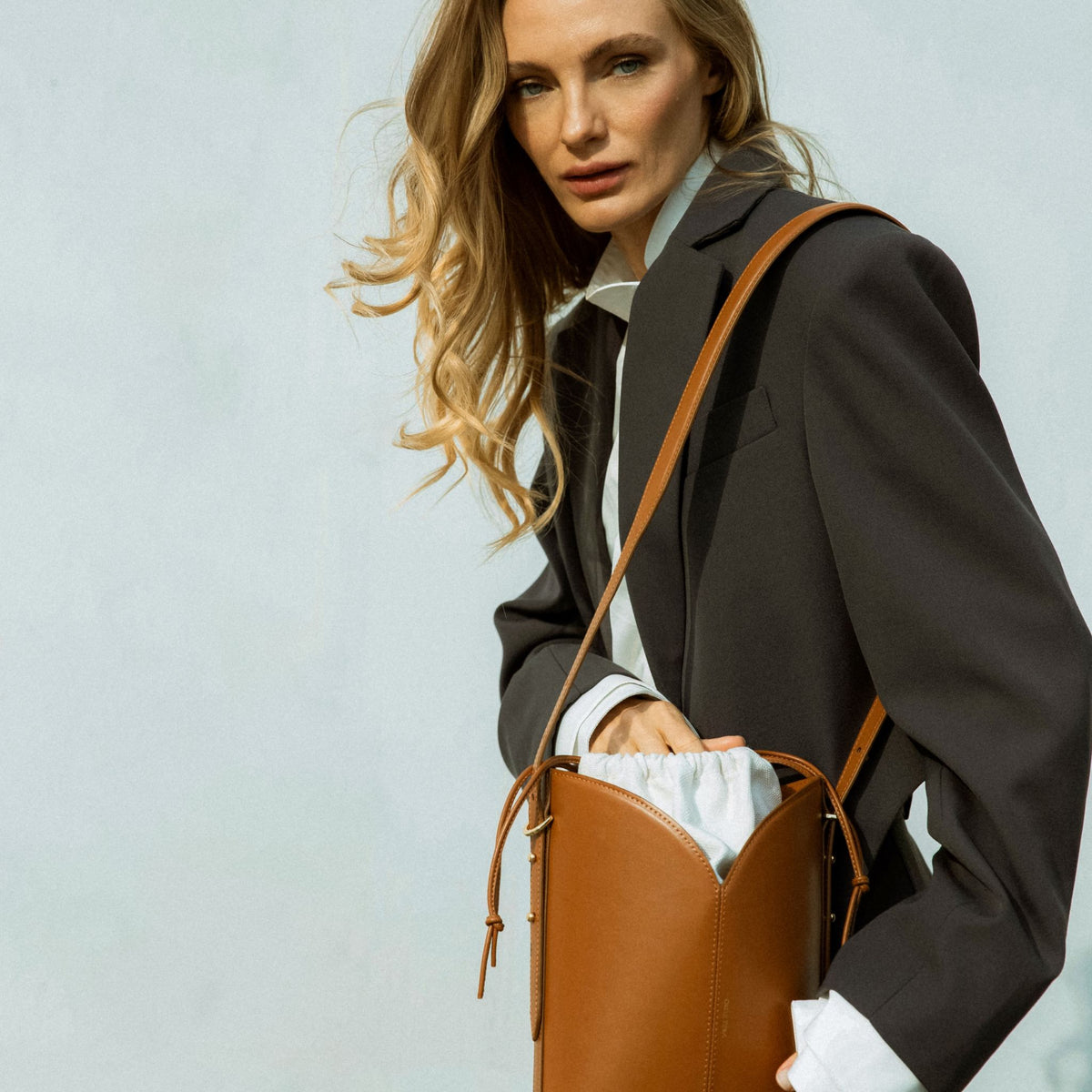 VIKELE STUDIO - Basket Bag | Caramel, buy at DOORS NYC