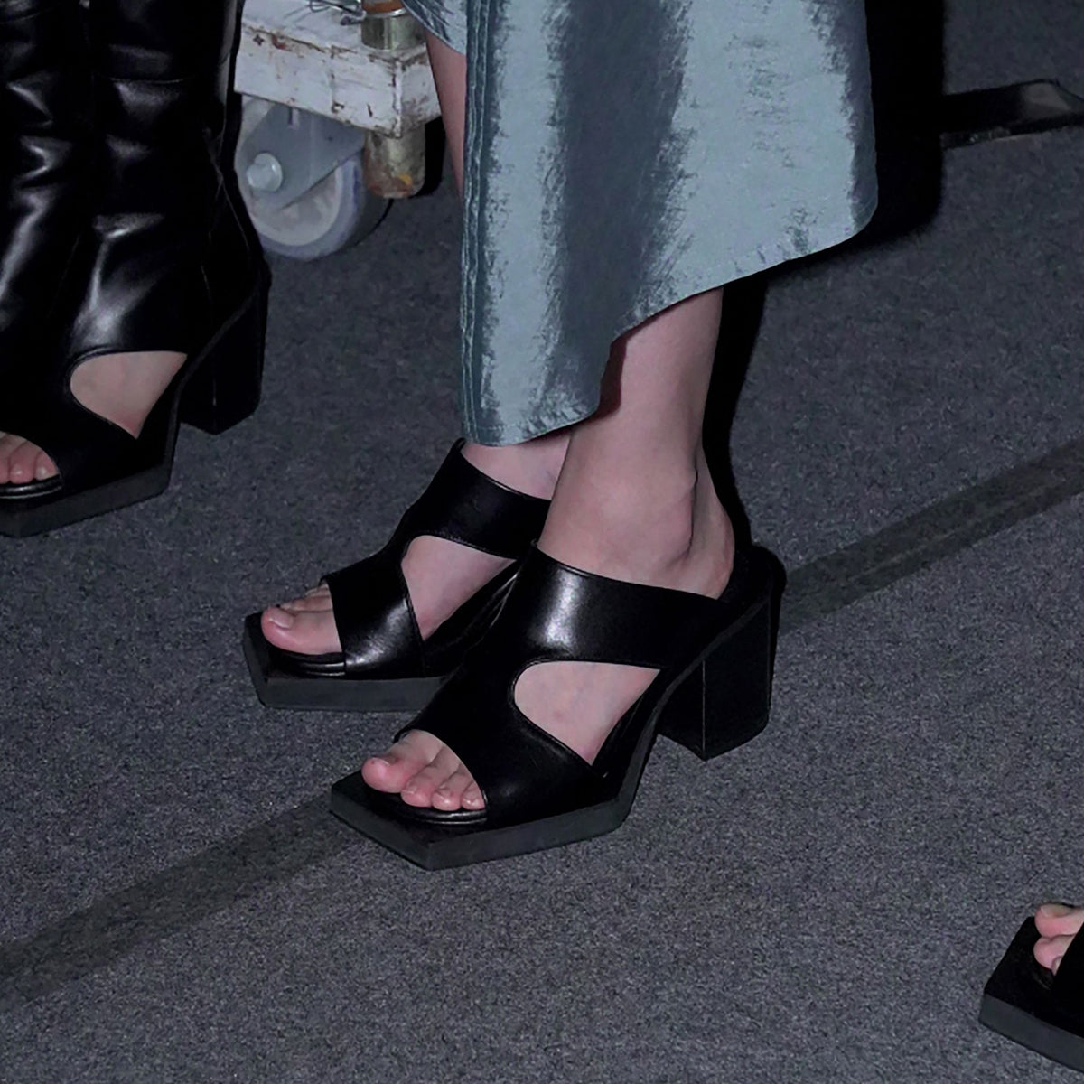 Black Block‑Heel Cutout 
Leather Mules