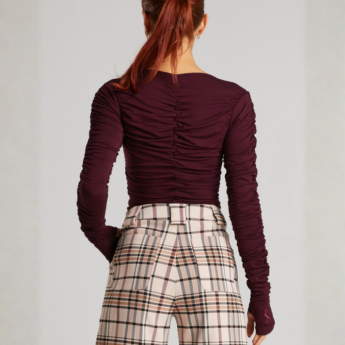 Viva Scoop Ruched Top – Blackberry