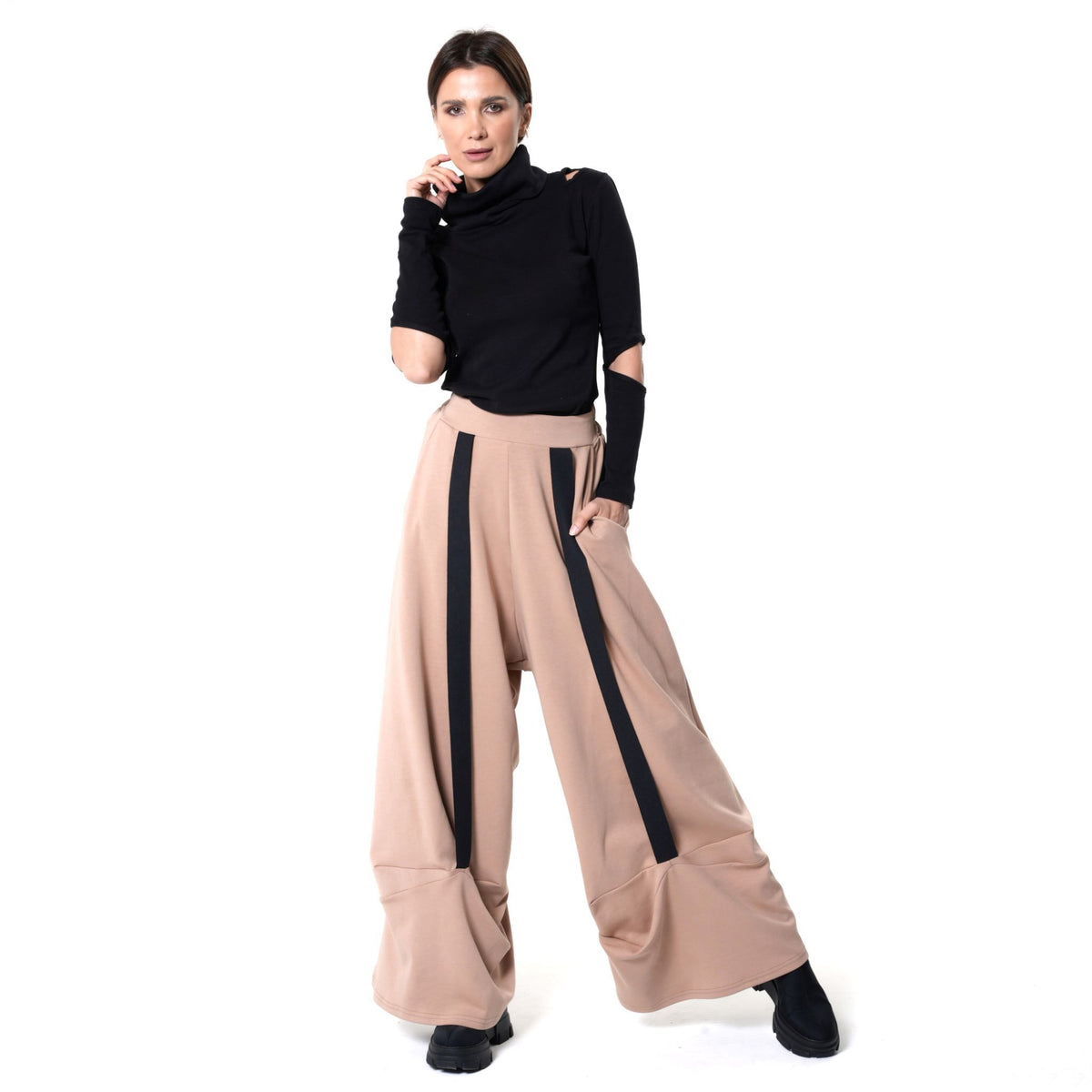 METAMORPHOZA - Wide-Leg Pants | Beige, buy at DOORS NYC