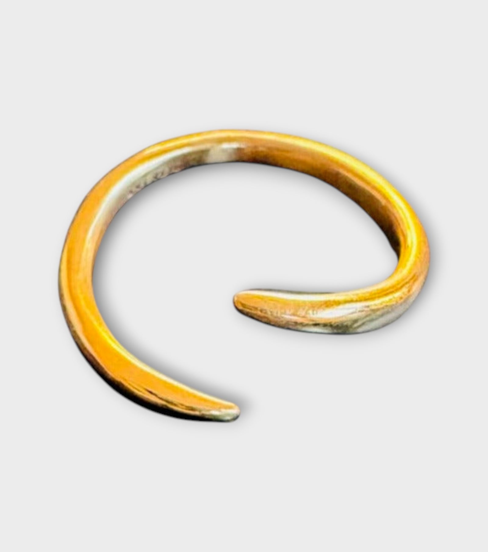 The Hug Ring | Brass Gold
