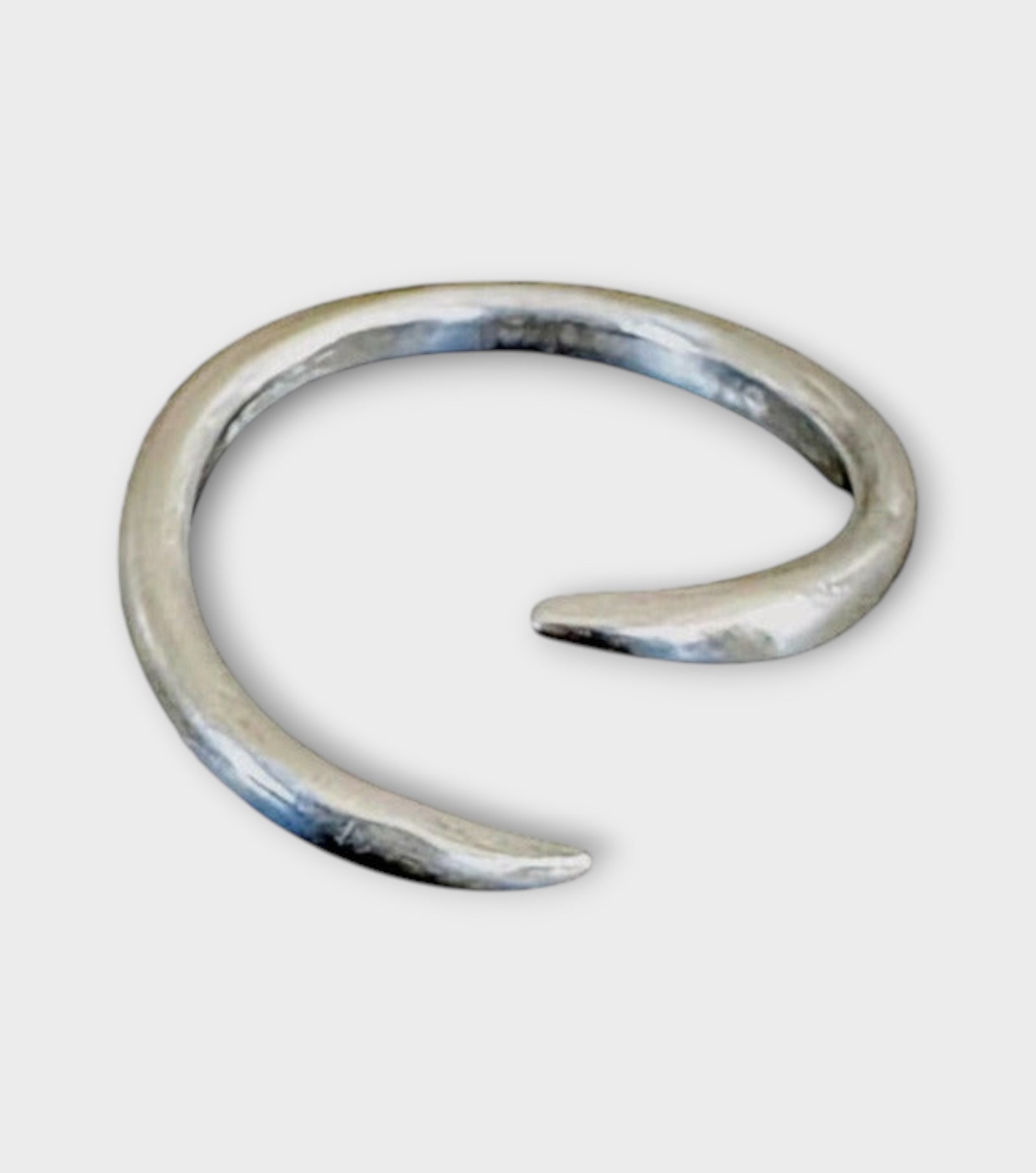 The Hug Ring | Sterling Silver